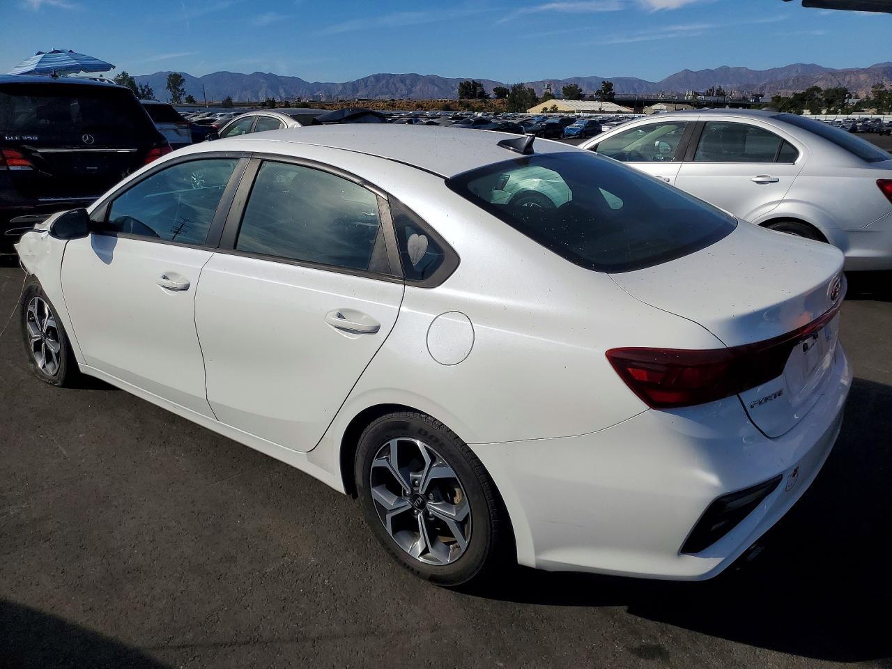 2021 KIA Forte, Lxs