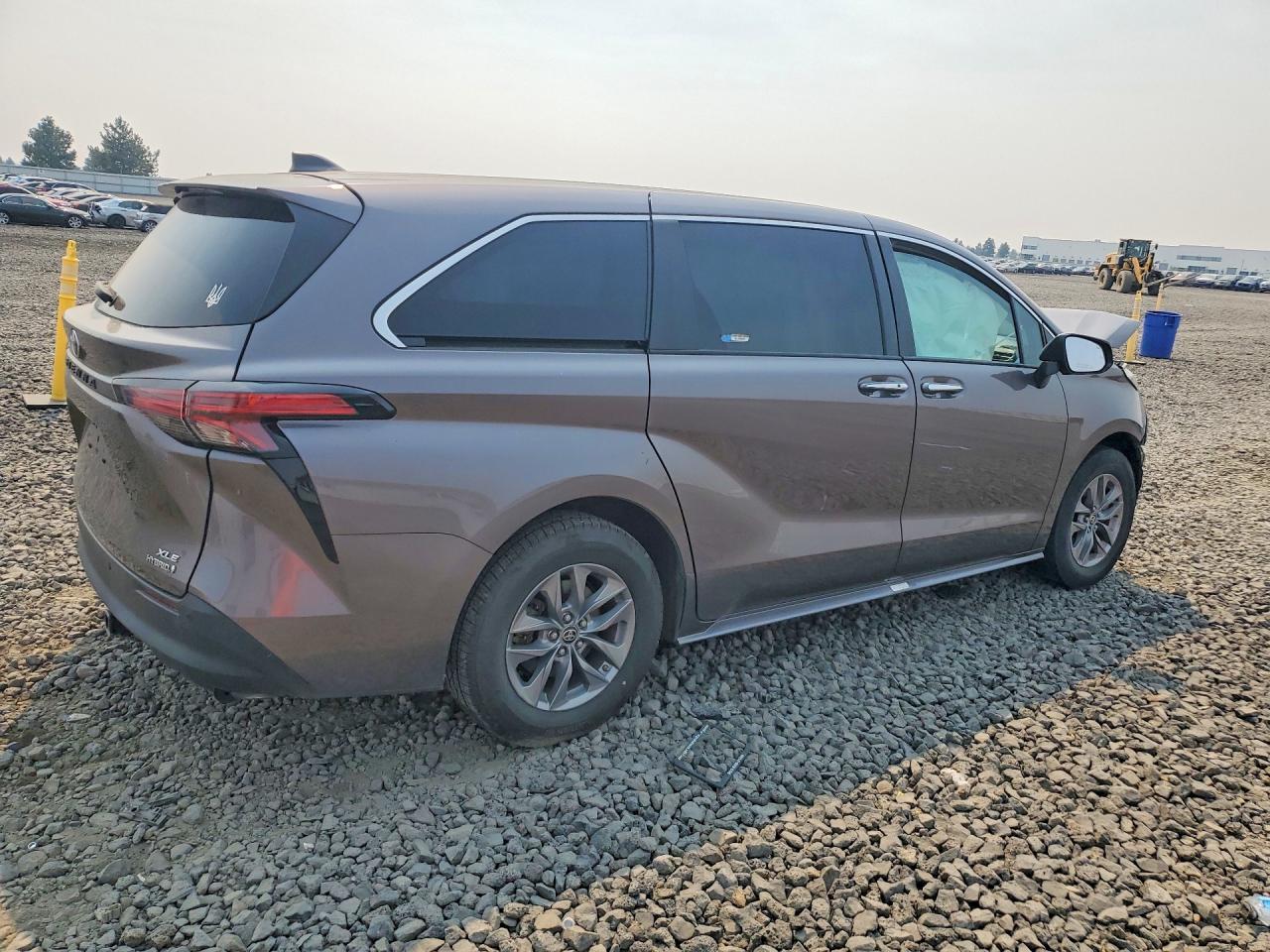 2022 Toyota Sienna, Xle