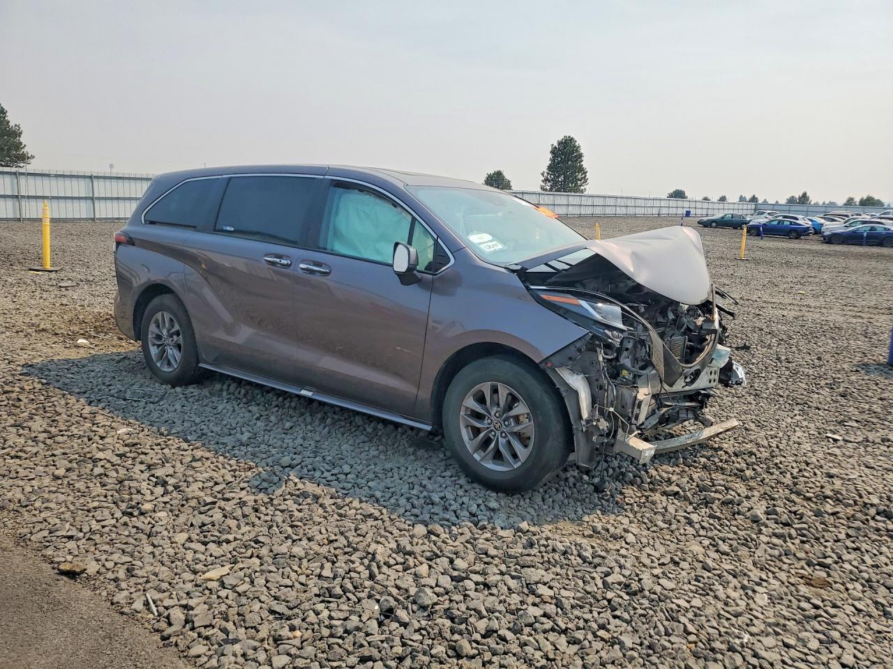 2022 Toyota Sienna, Xle
