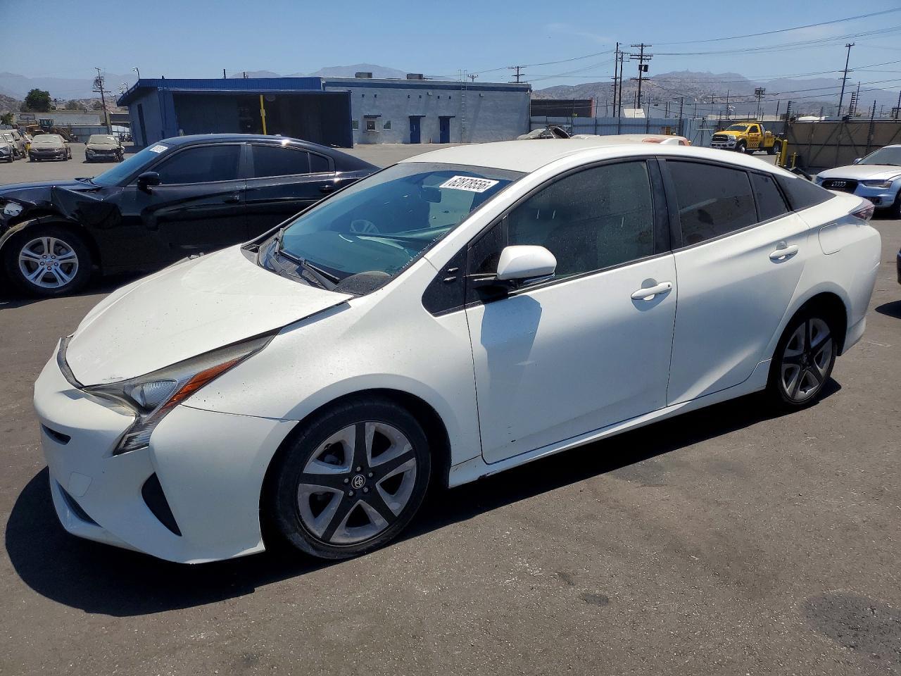 2016 Toyota Prius, Three