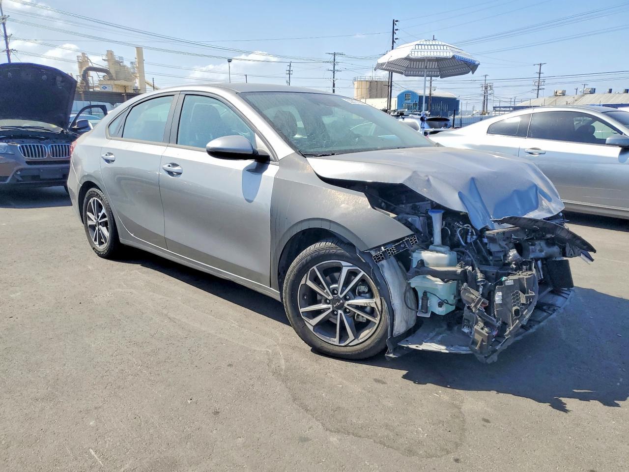 2022 KIA Forte, Lxs