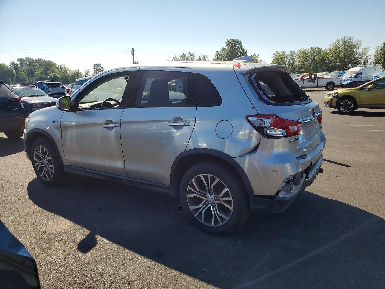 2019 Mitsubishi Outlander, ES