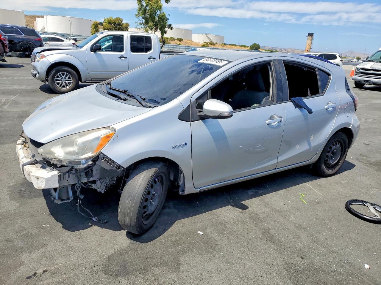 2015 Toyota Prius, Two