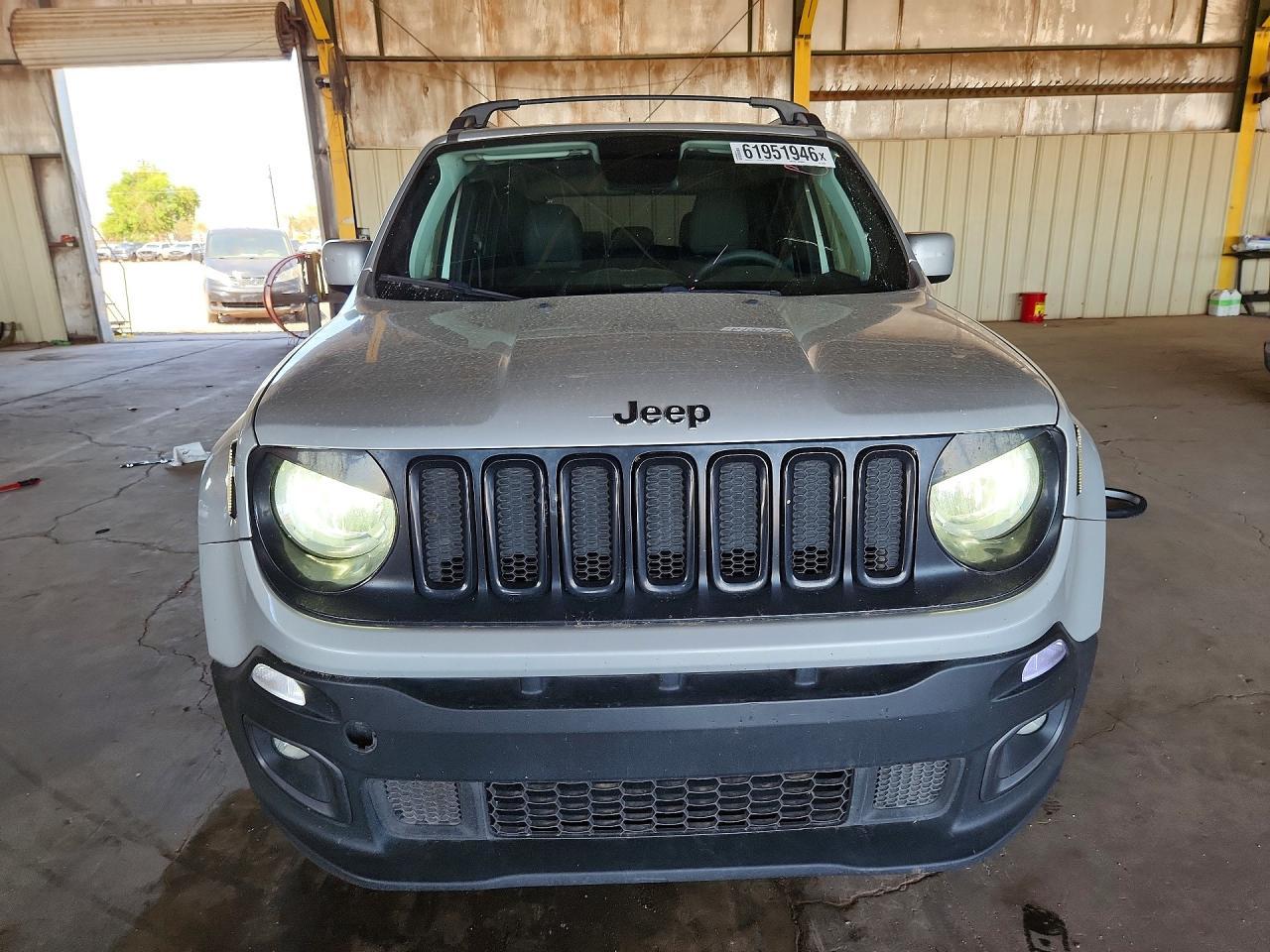 2018 Jeep Renegade, Latitude