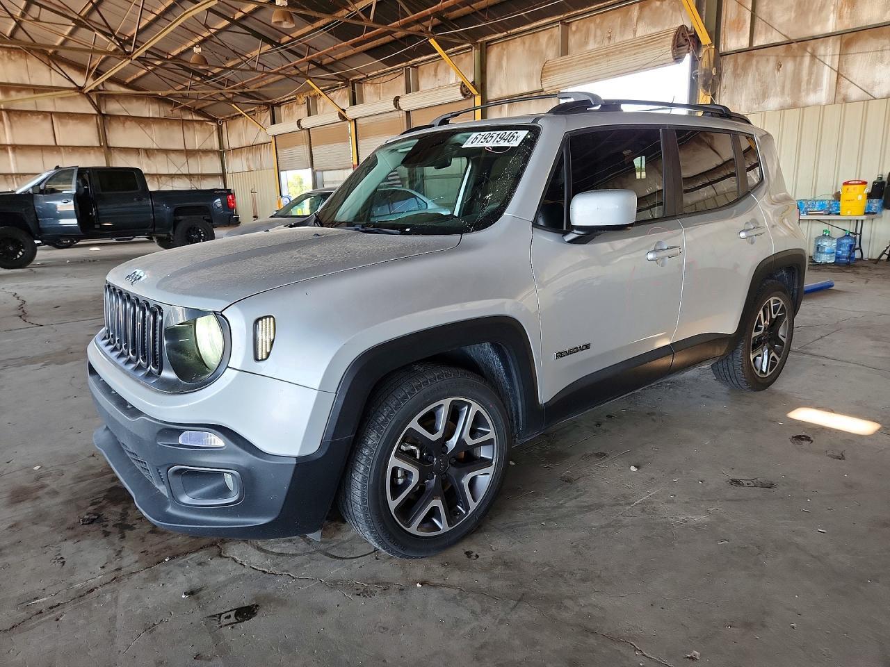 2018 Jeep Renegade, Latitude