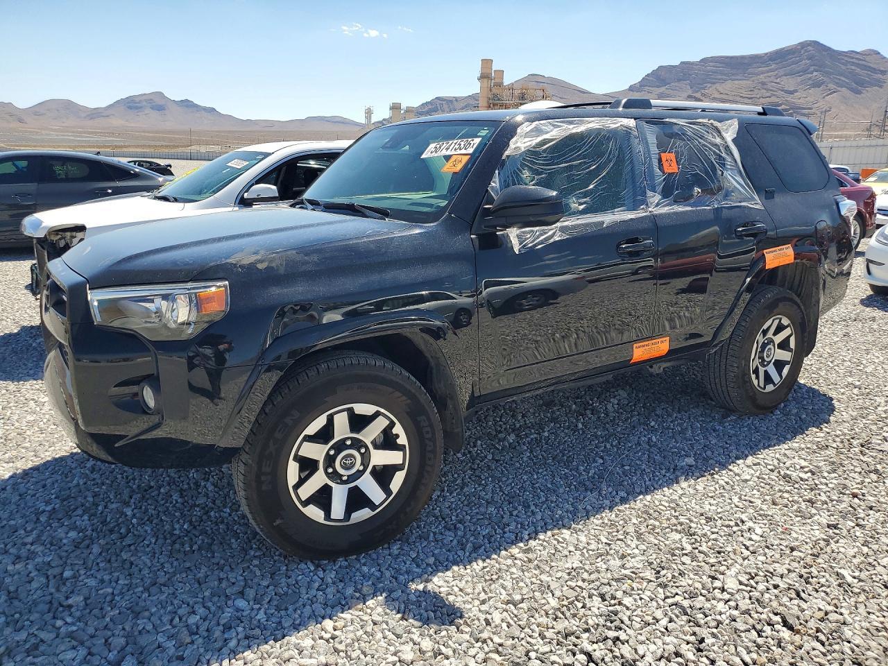 2020 Toyota 4runner, SR5