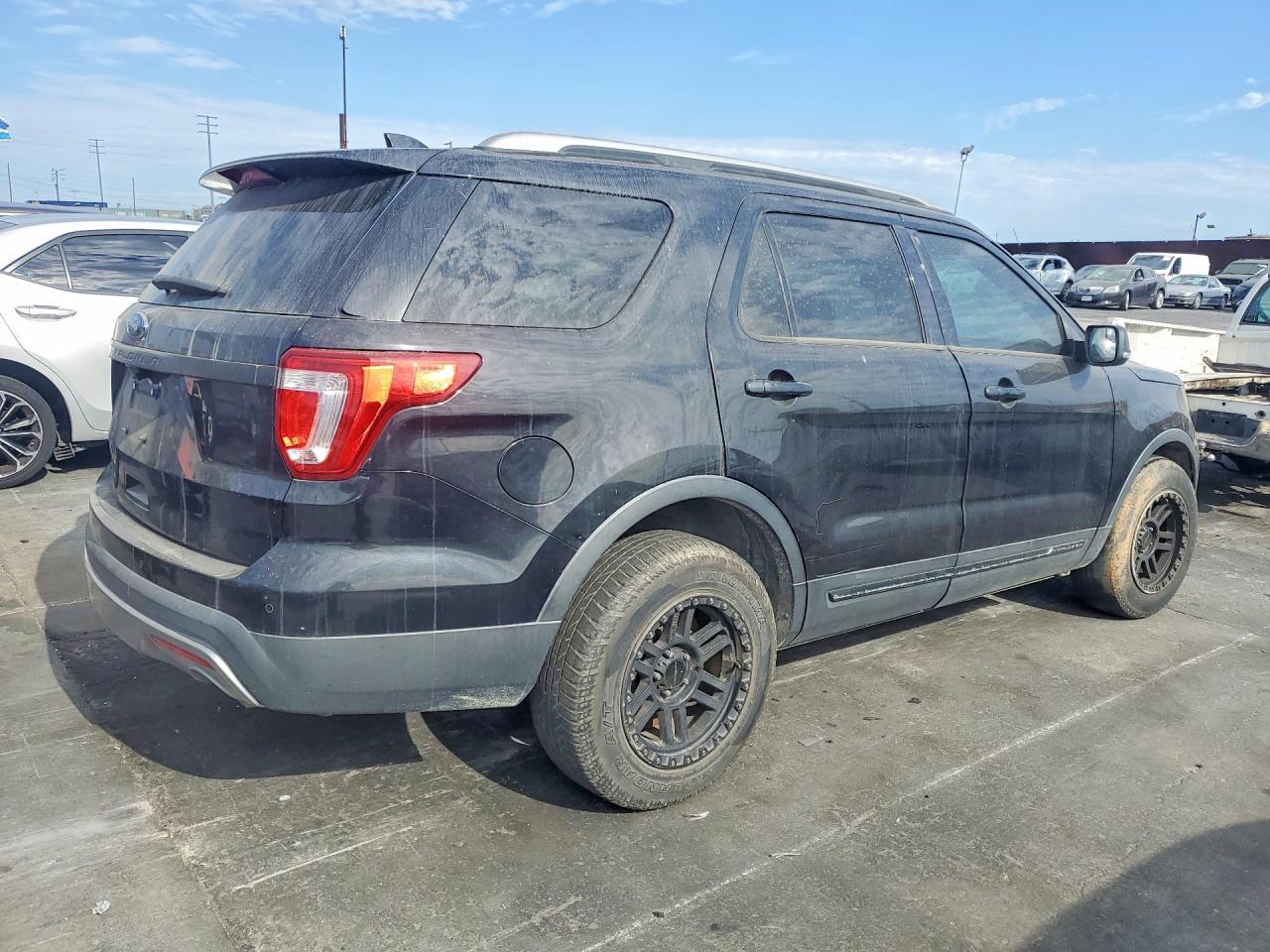 2016 Ford Explorer, Xlt