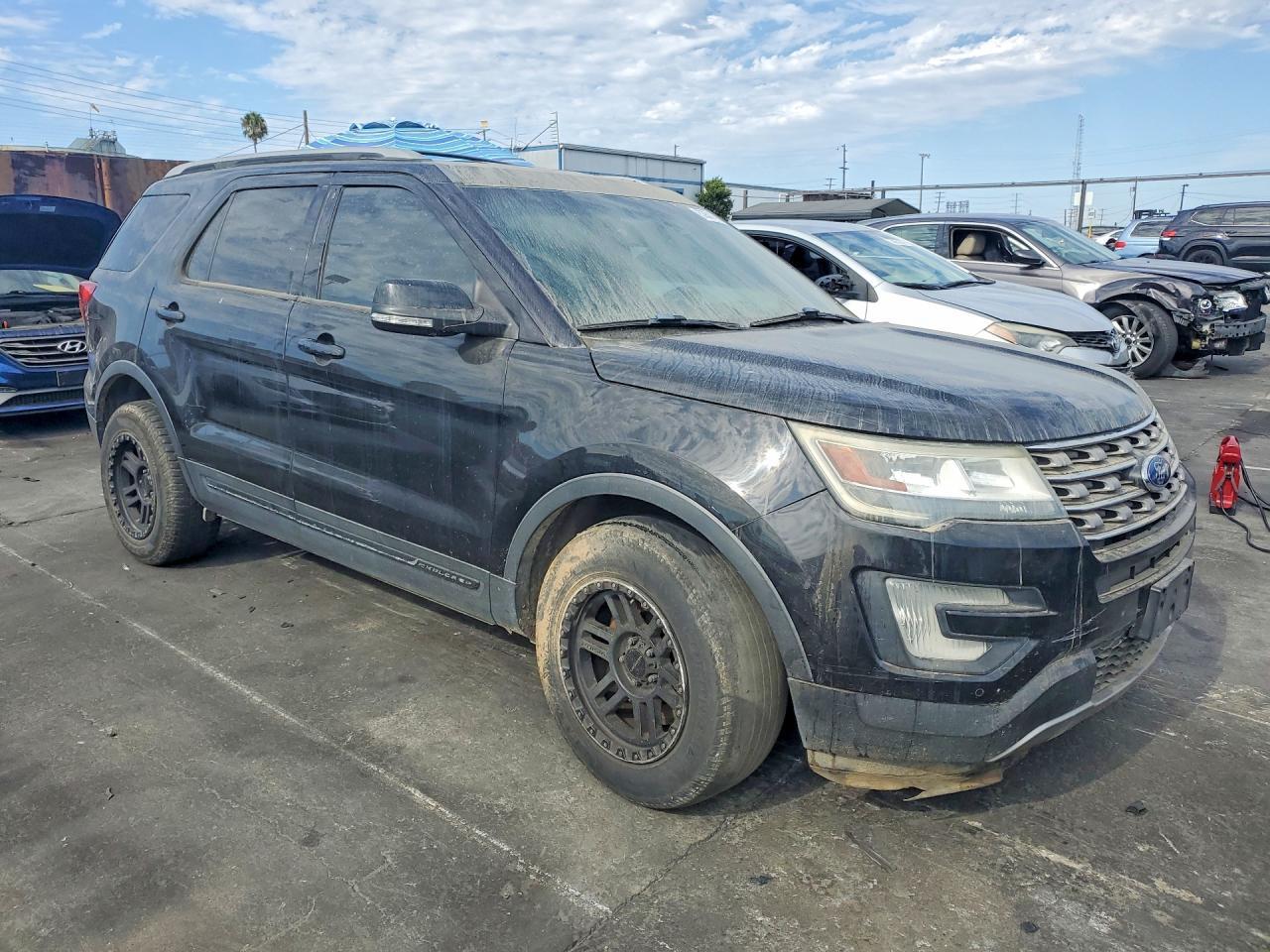 2016 Ford Explorer, Xlt