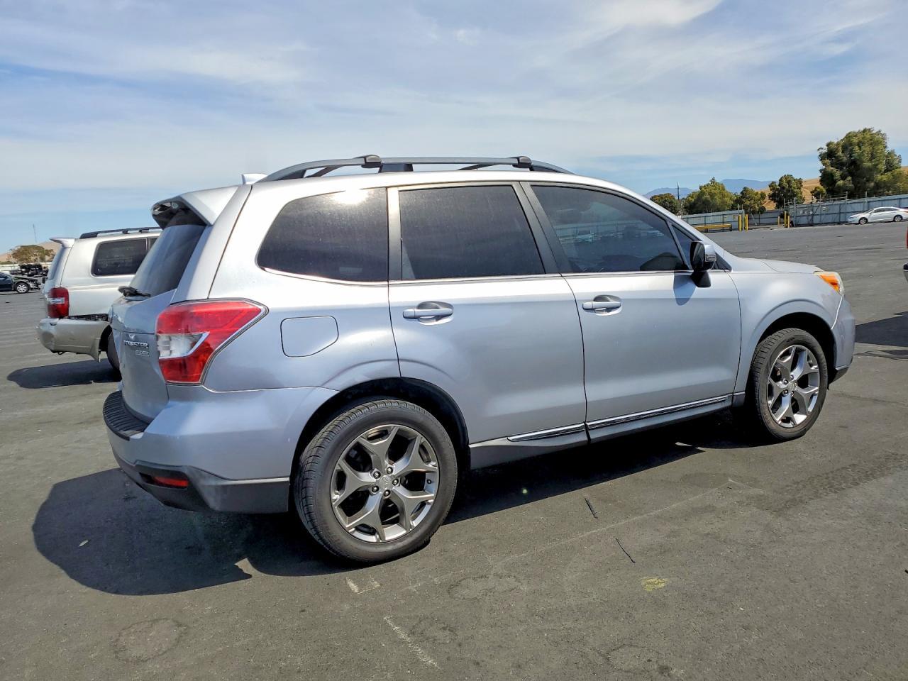 2016 Subaru Forester, 2.5I To...