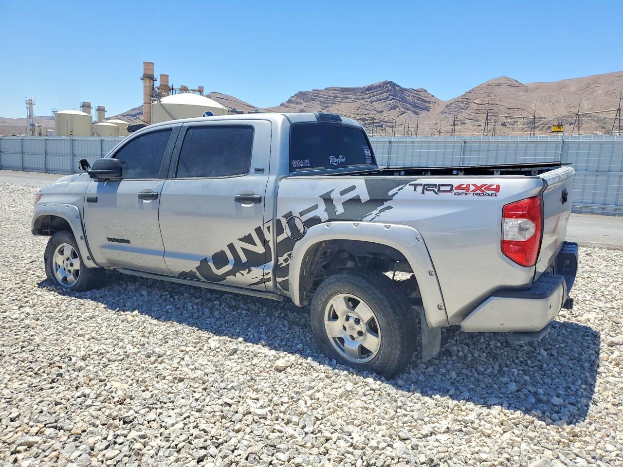 2017 Toyota Tundra, SR5