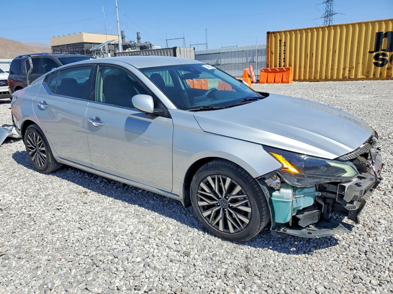 2023 Nissan Altima, SV