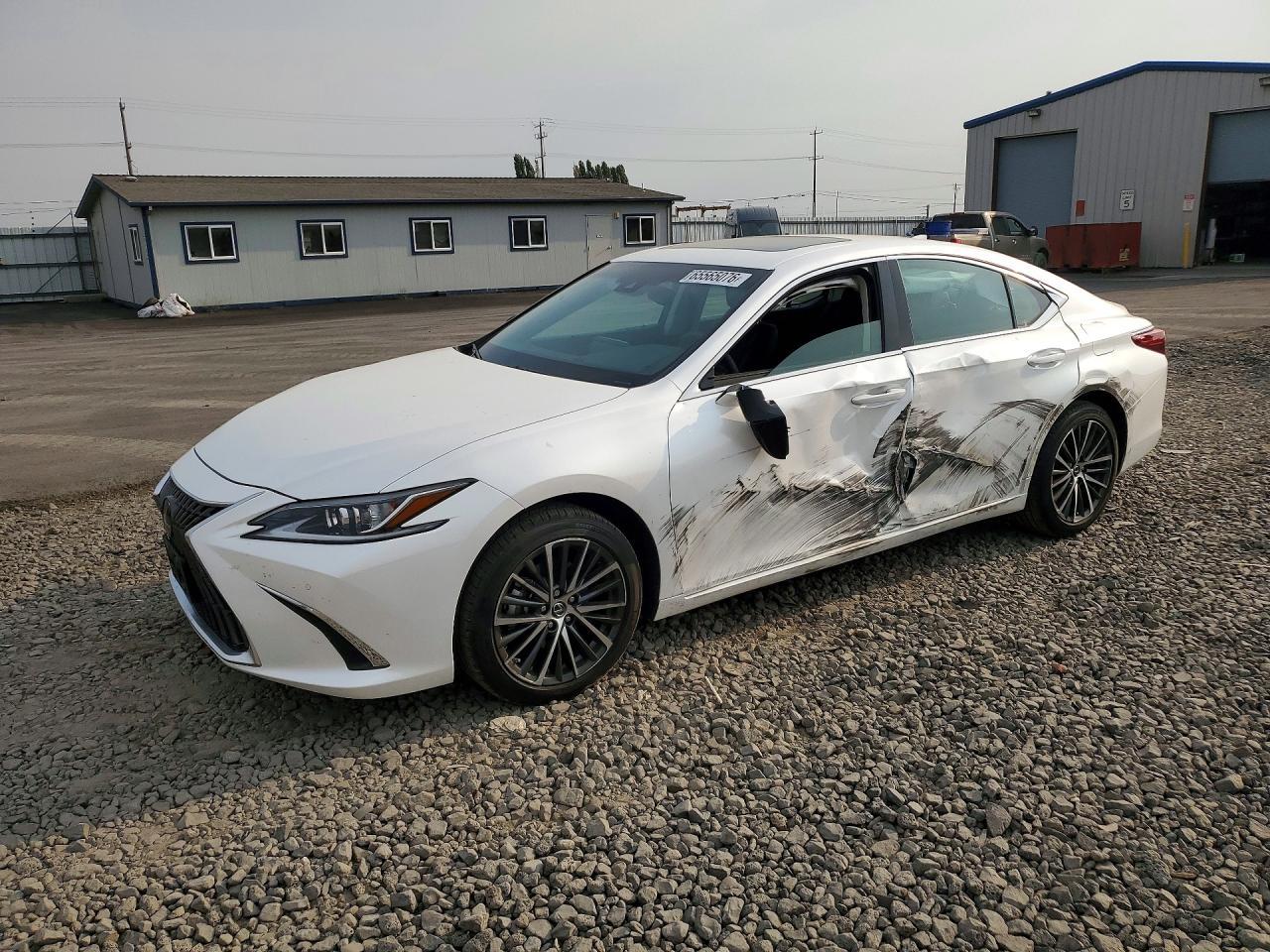 2023 Lexus ES, Base
