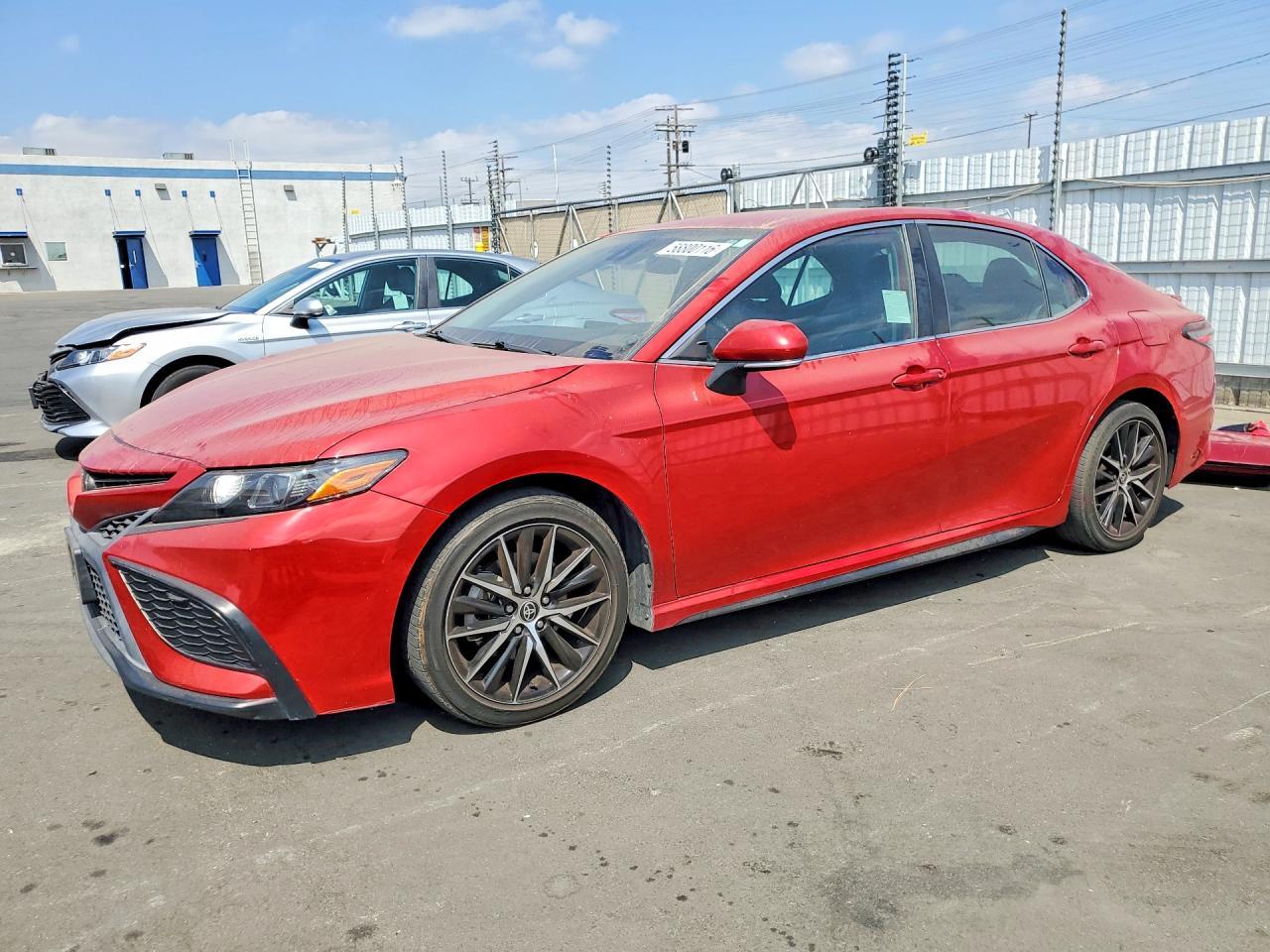 2022 Toyota Camry, SE