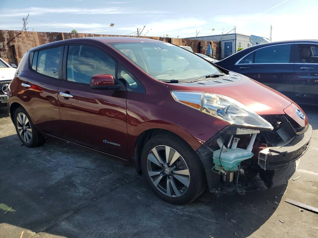 2016 Nissan Leaf, SL