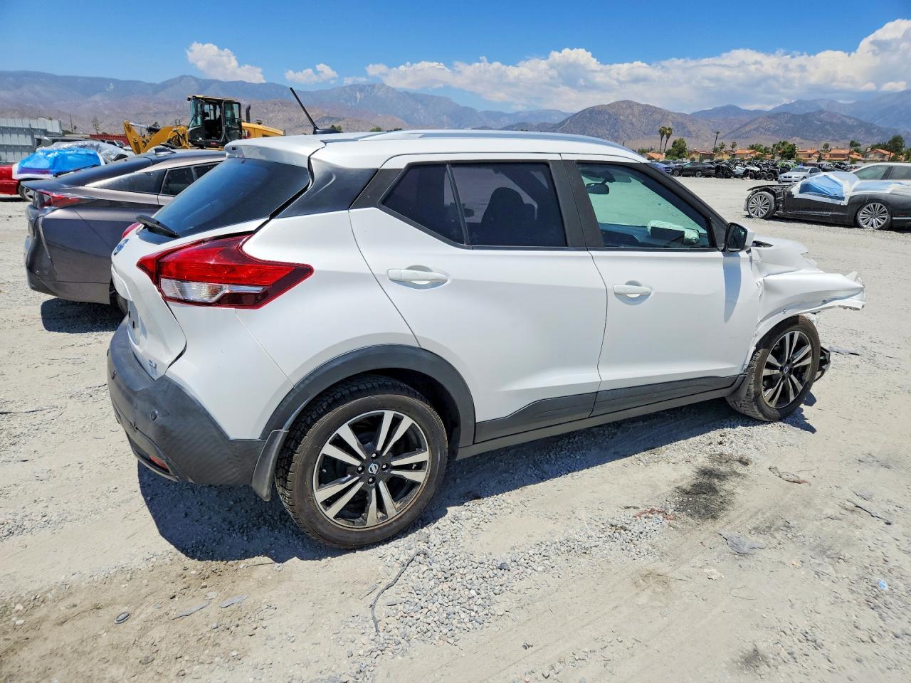 2020 Nissan Kicks, SV