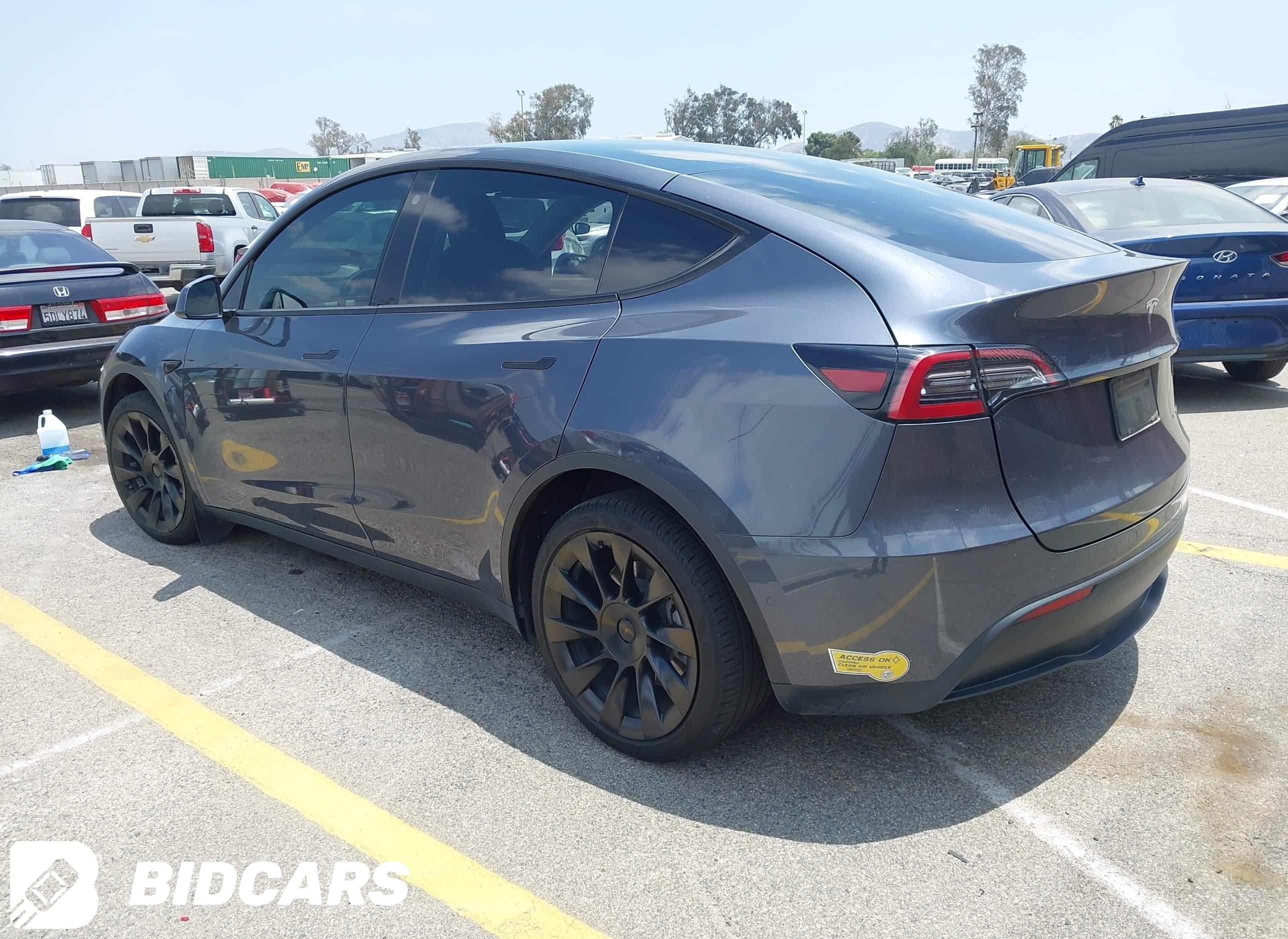 2022 Tesla Model Y, Long Rang...