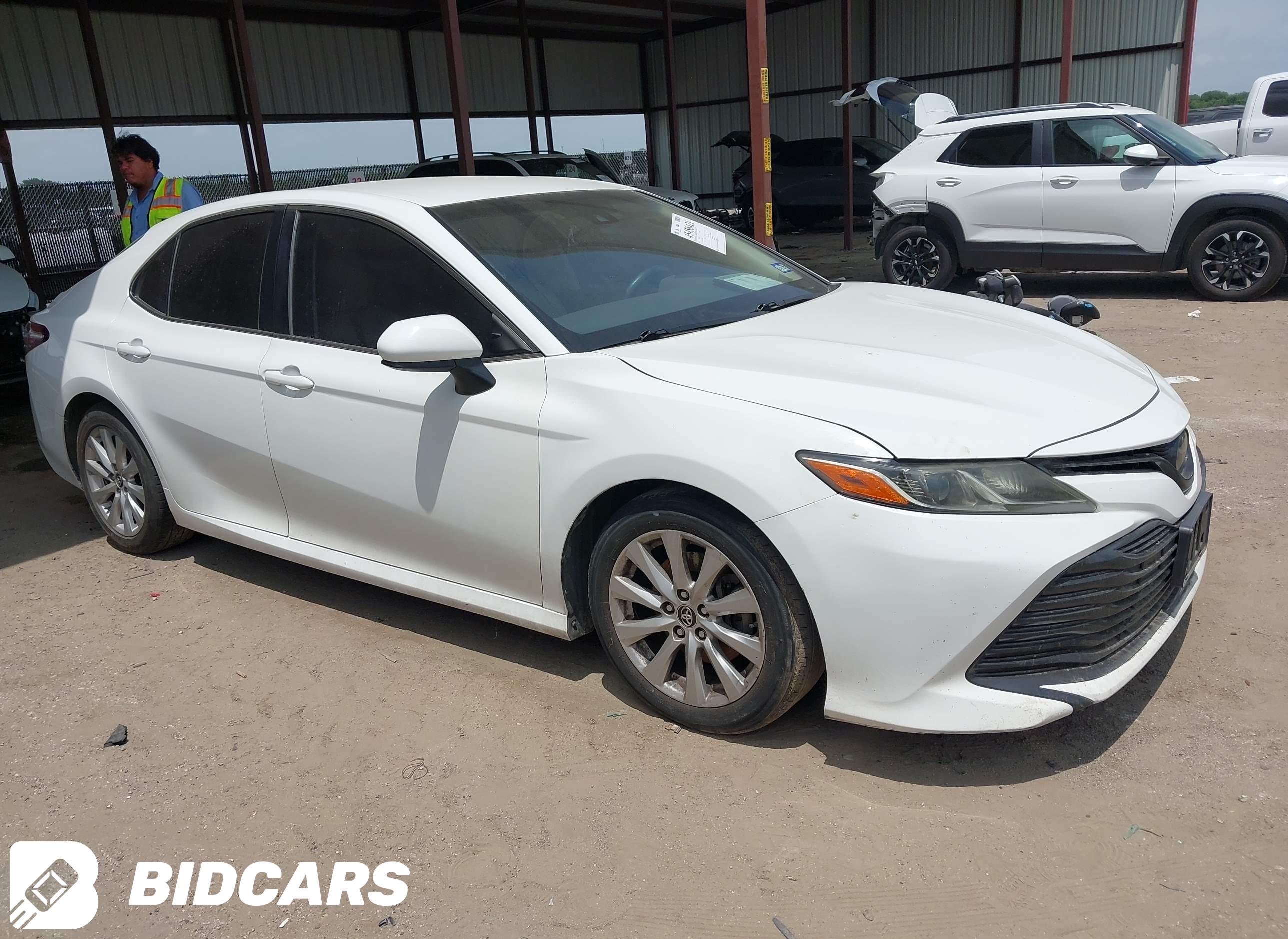 2018 Toyota Camry, LE