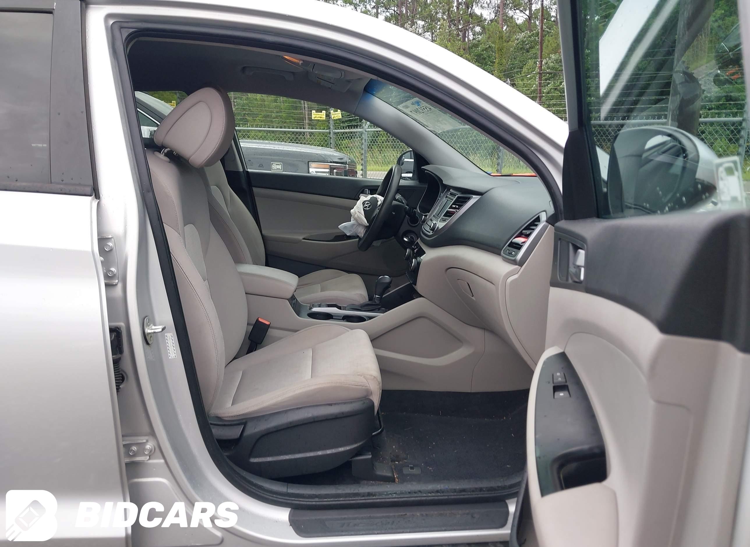 2016 Hyundai Tucson, SE