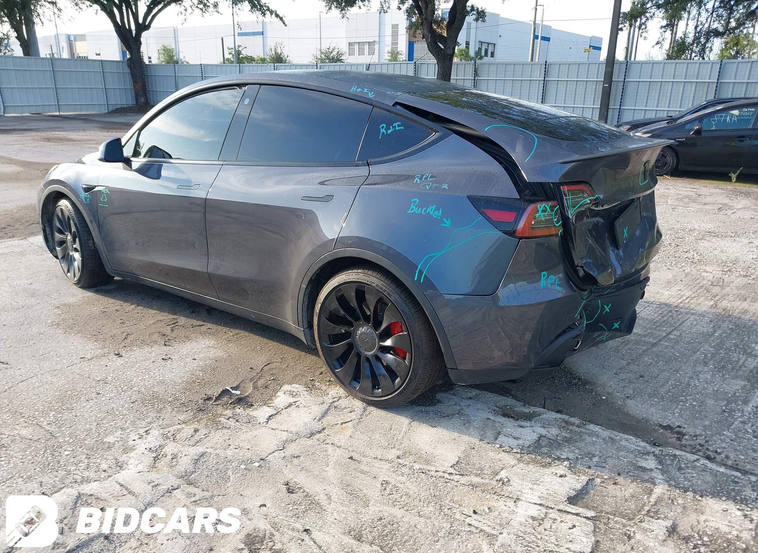 2022 Tesla Model Y, Performan...