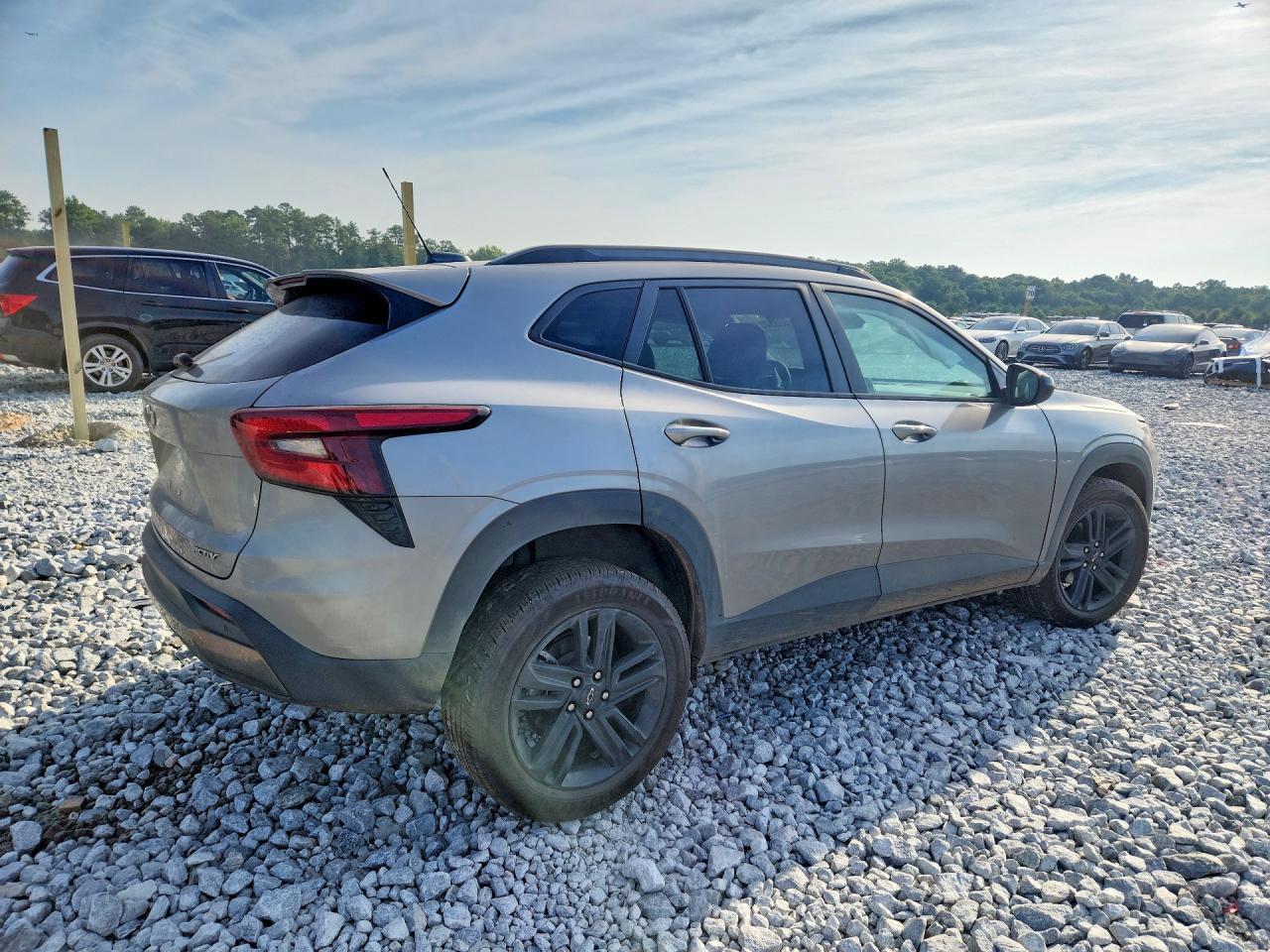 2025 Chevrolet Trax, Activ