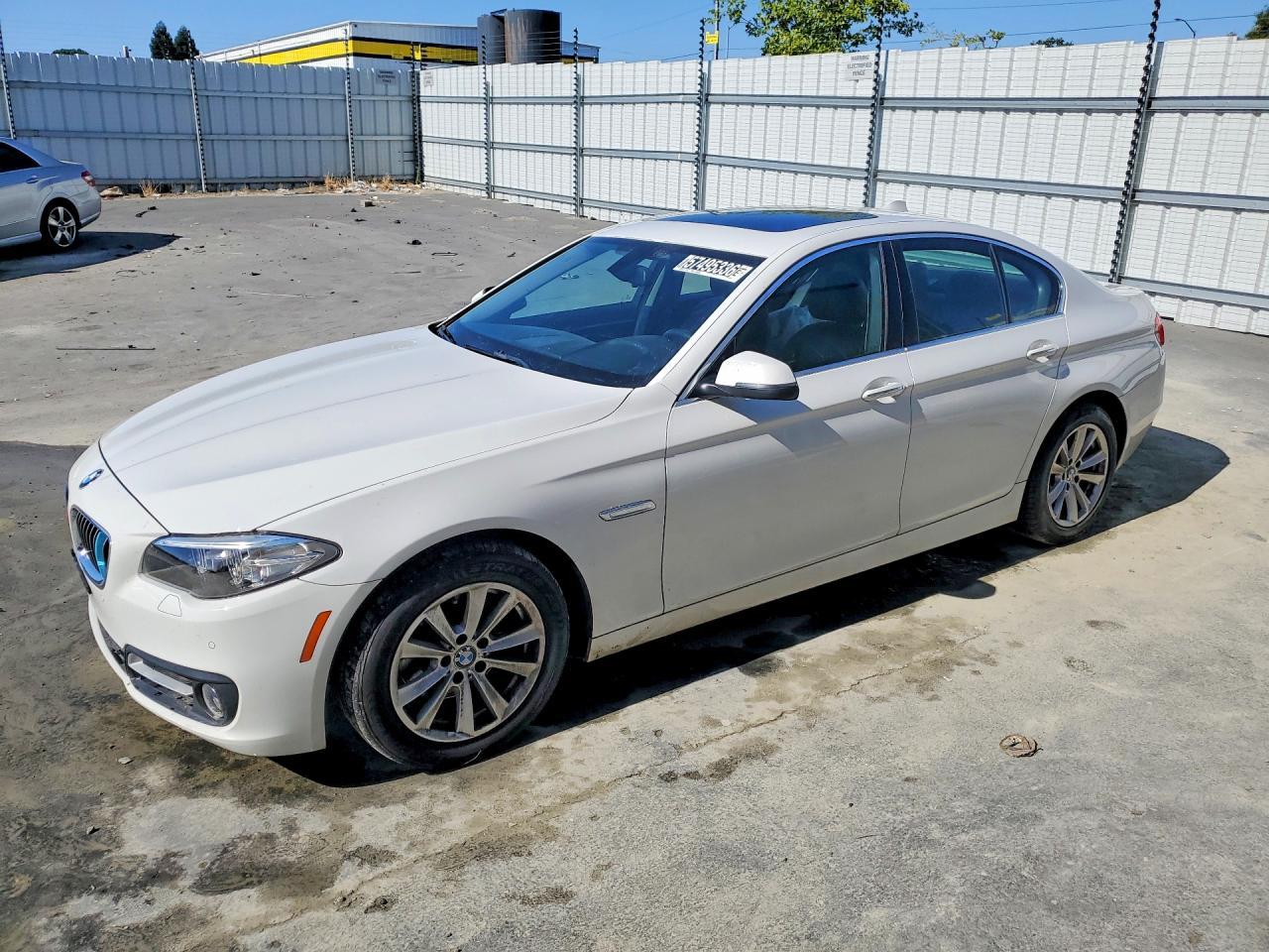 2015 BMW 5 Series, 528 I