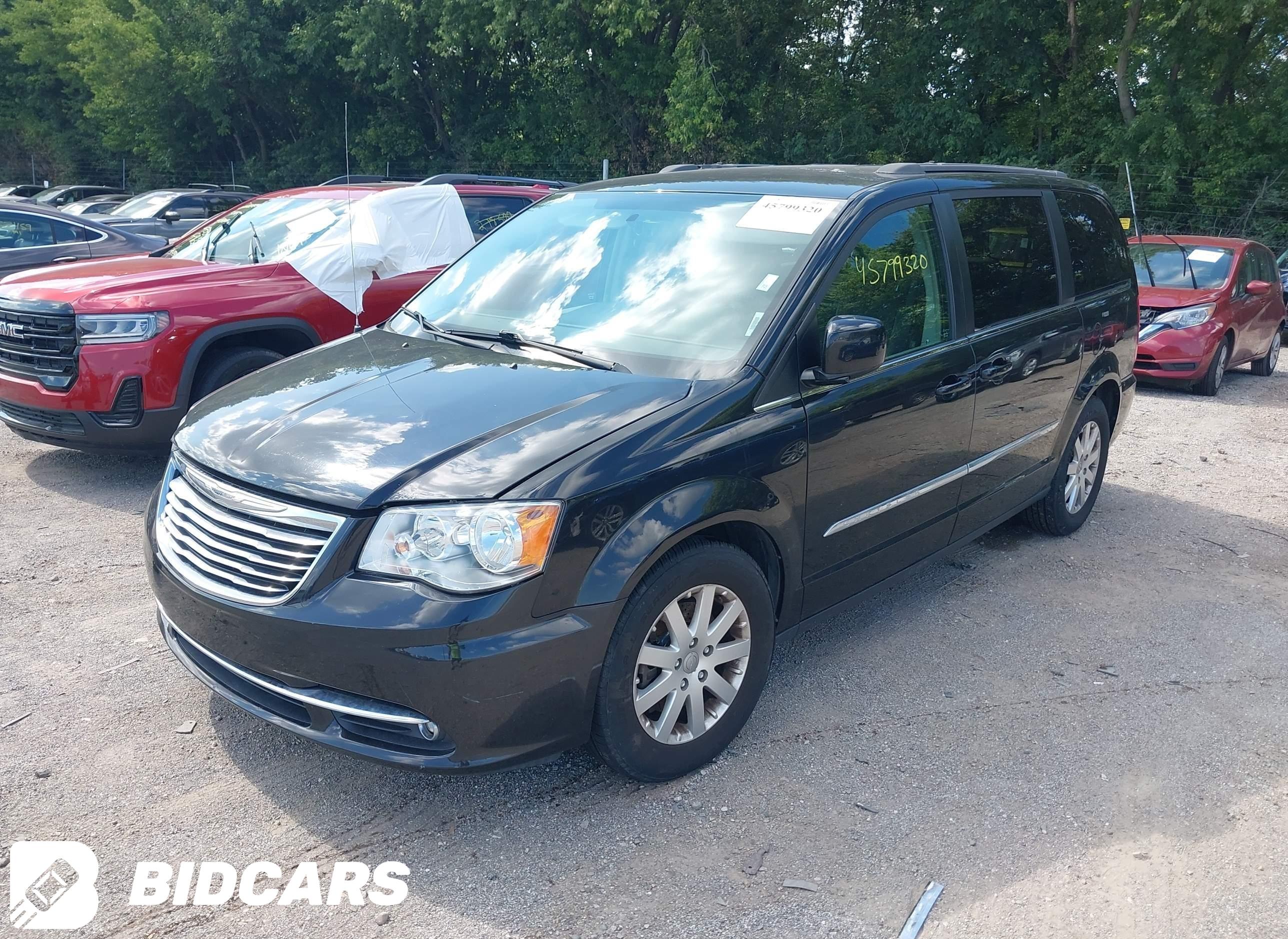 2016 Chrysler Town and Countr...