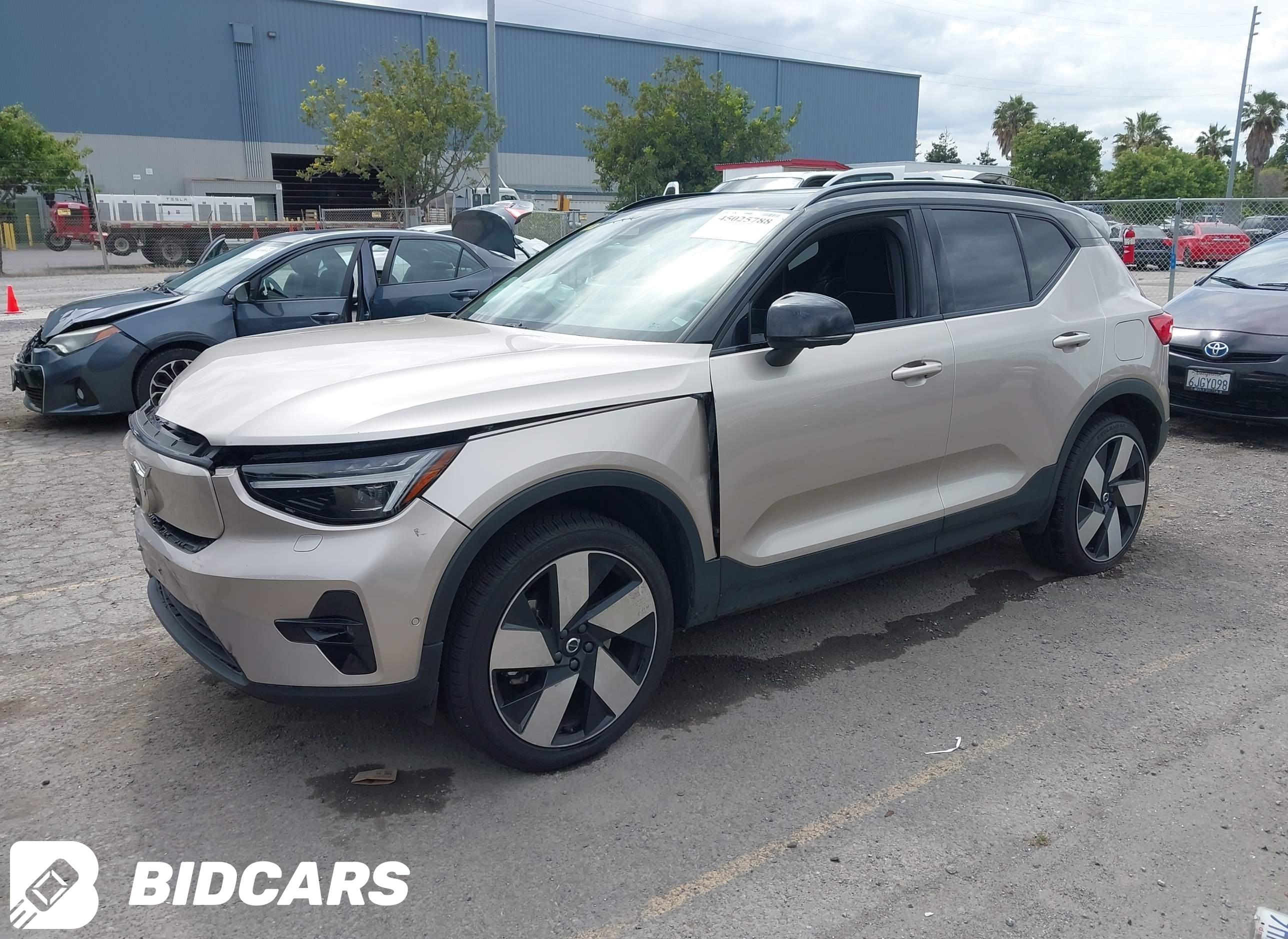 2023 Volvo Xc40 Recharge Pure...