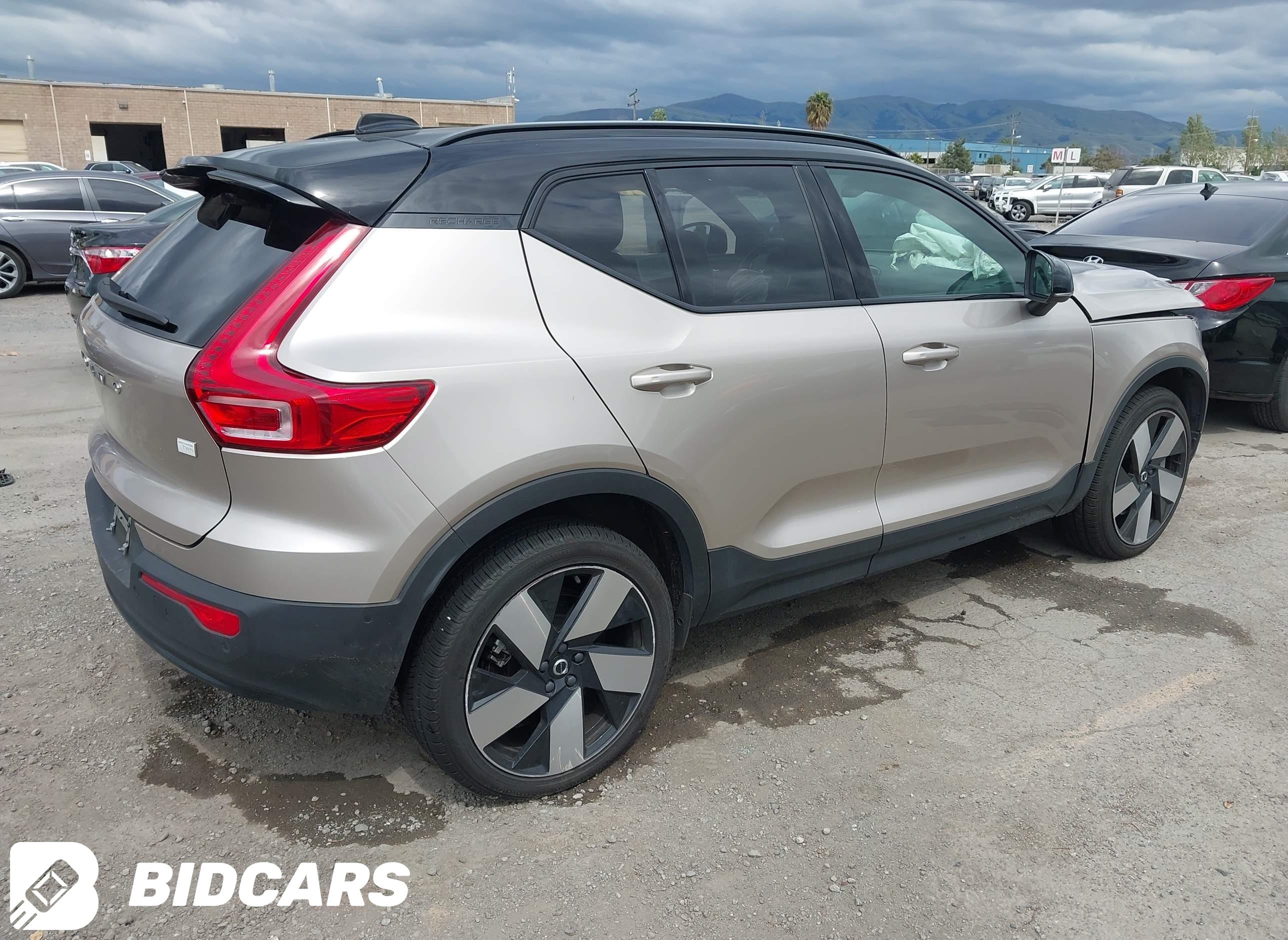 2023 Volvo Xc40 Recharge Pure...