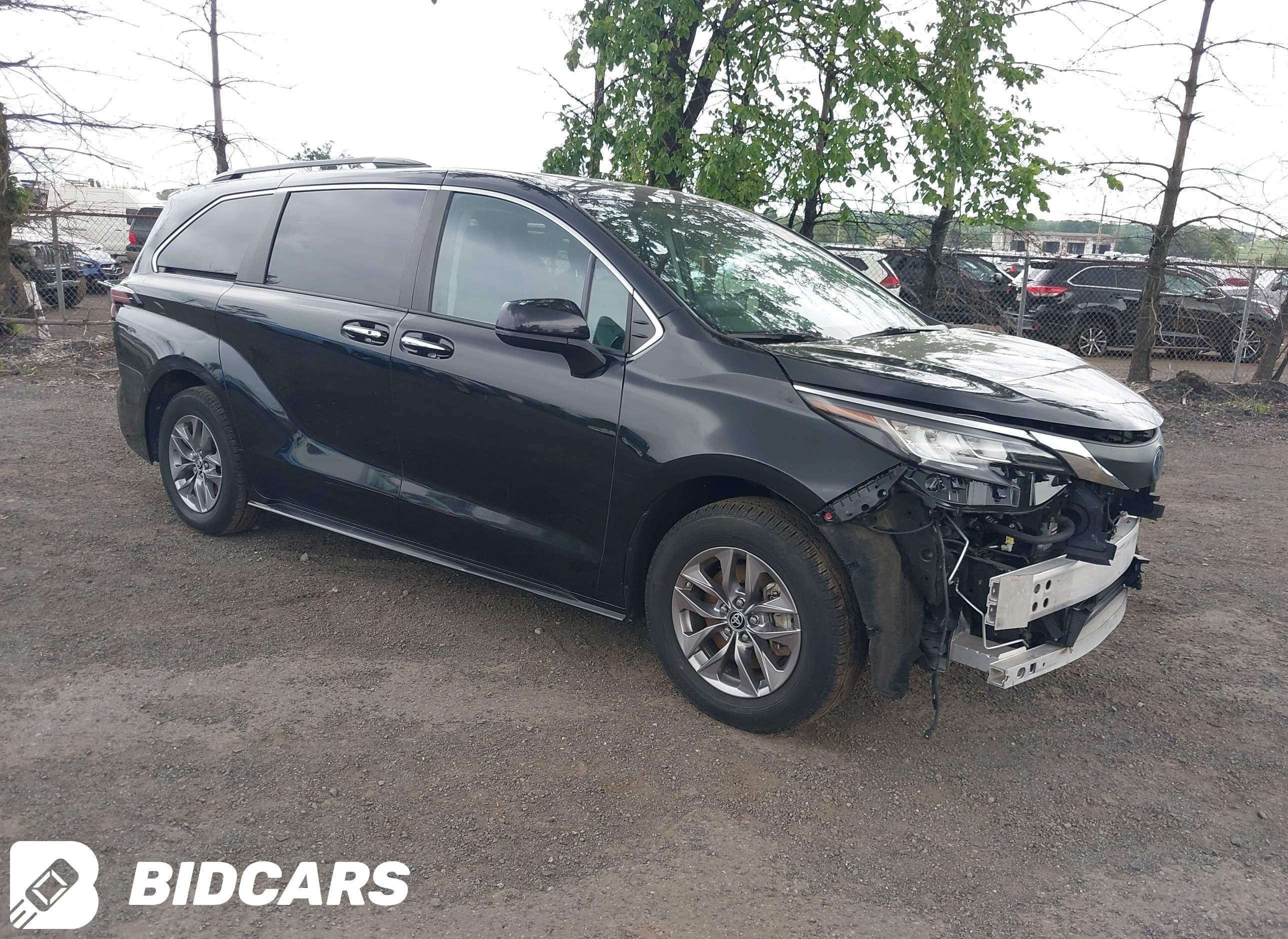 2023 Toyota Sienna, Xle