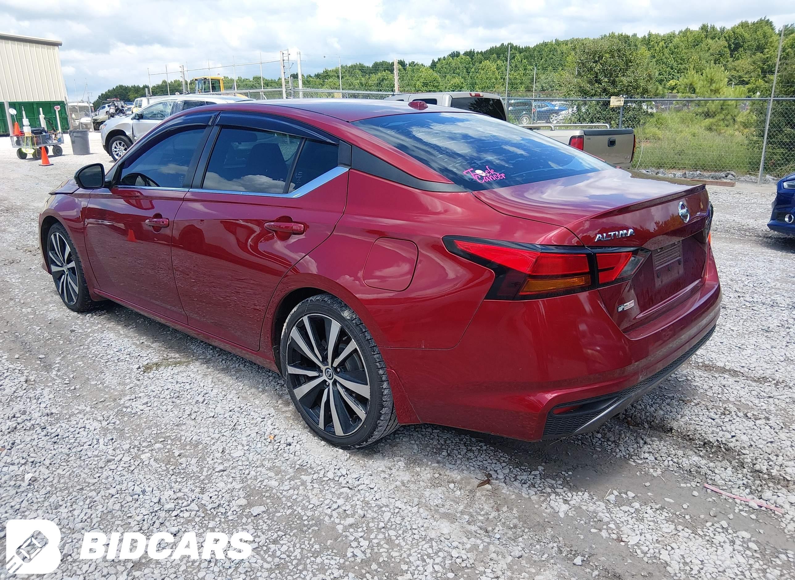 2019 Nissan Altima, 2.5 SR