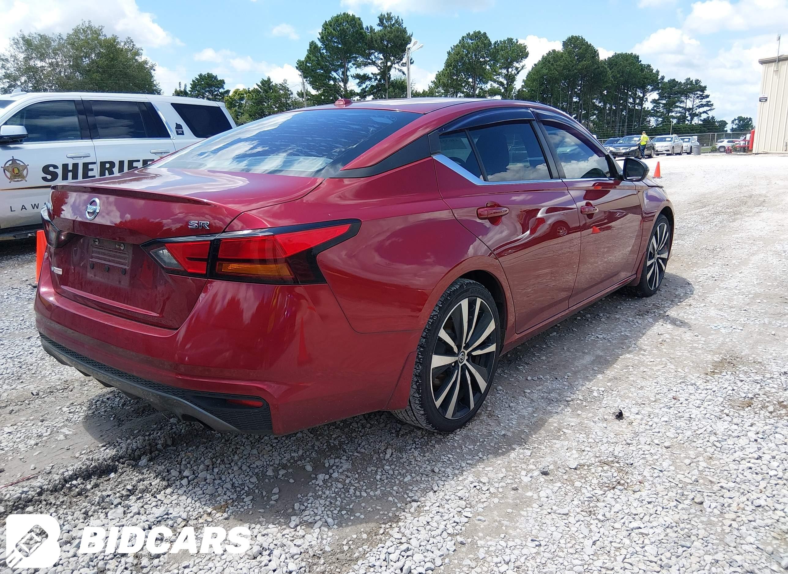 2019 Nissan Altima, 2.5 SR