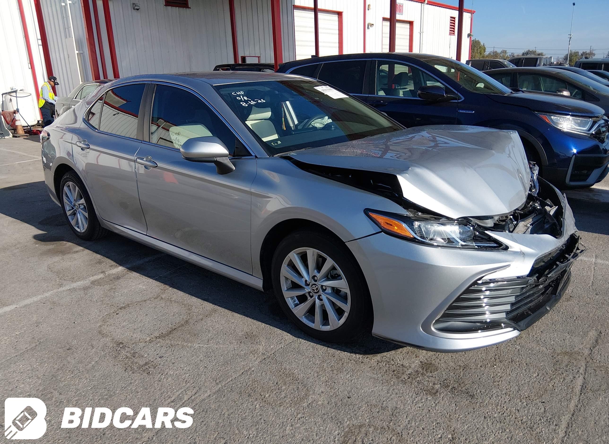 2023 Toyota Camry, LE