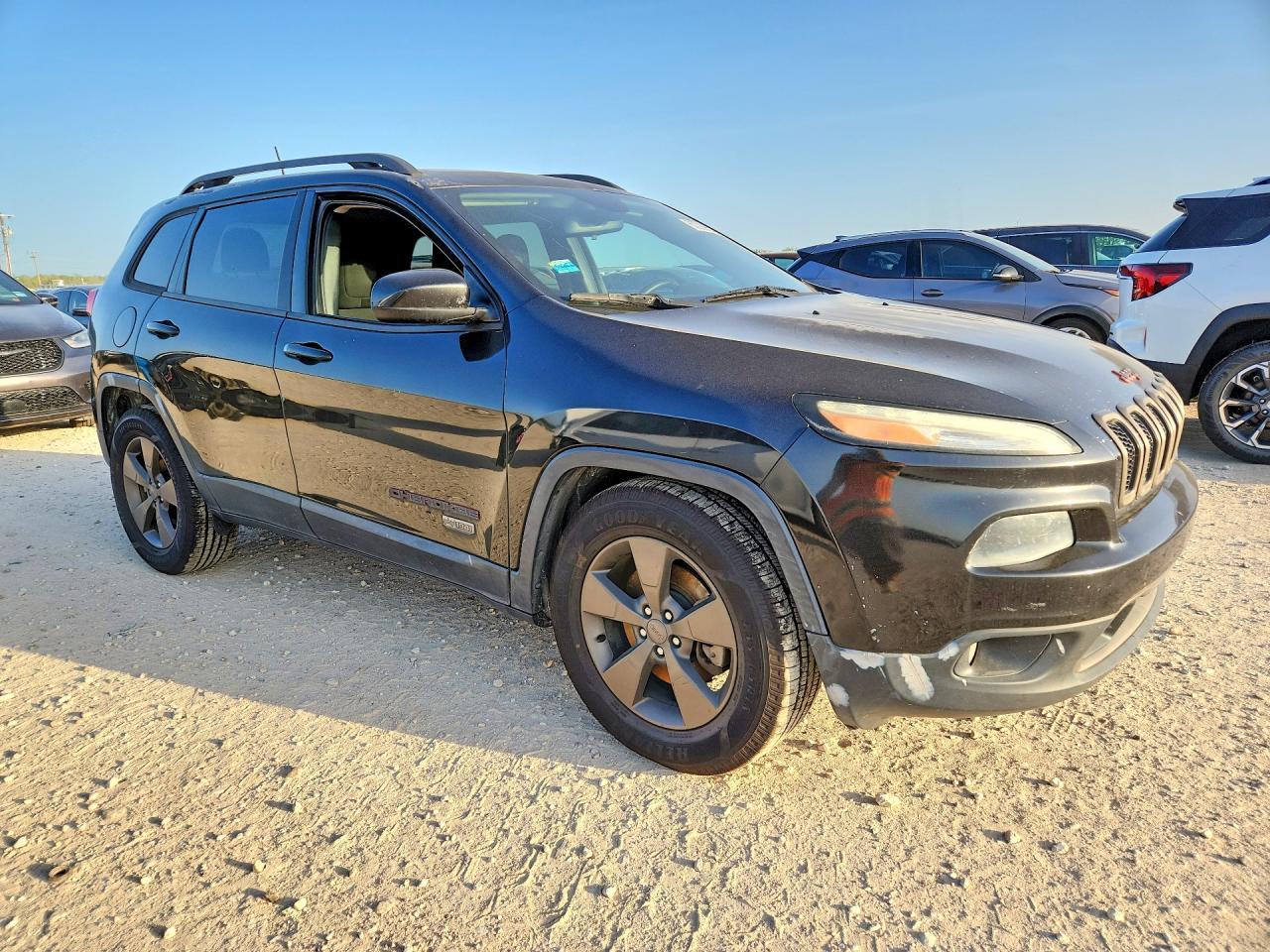 2016 Jeep Cherokee, Latitude