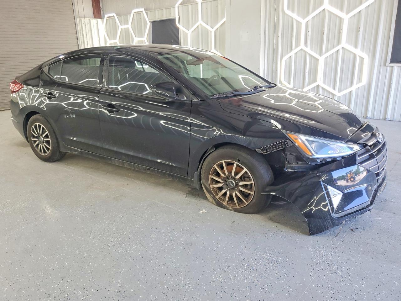 2020 Hyundai Elantra, SE