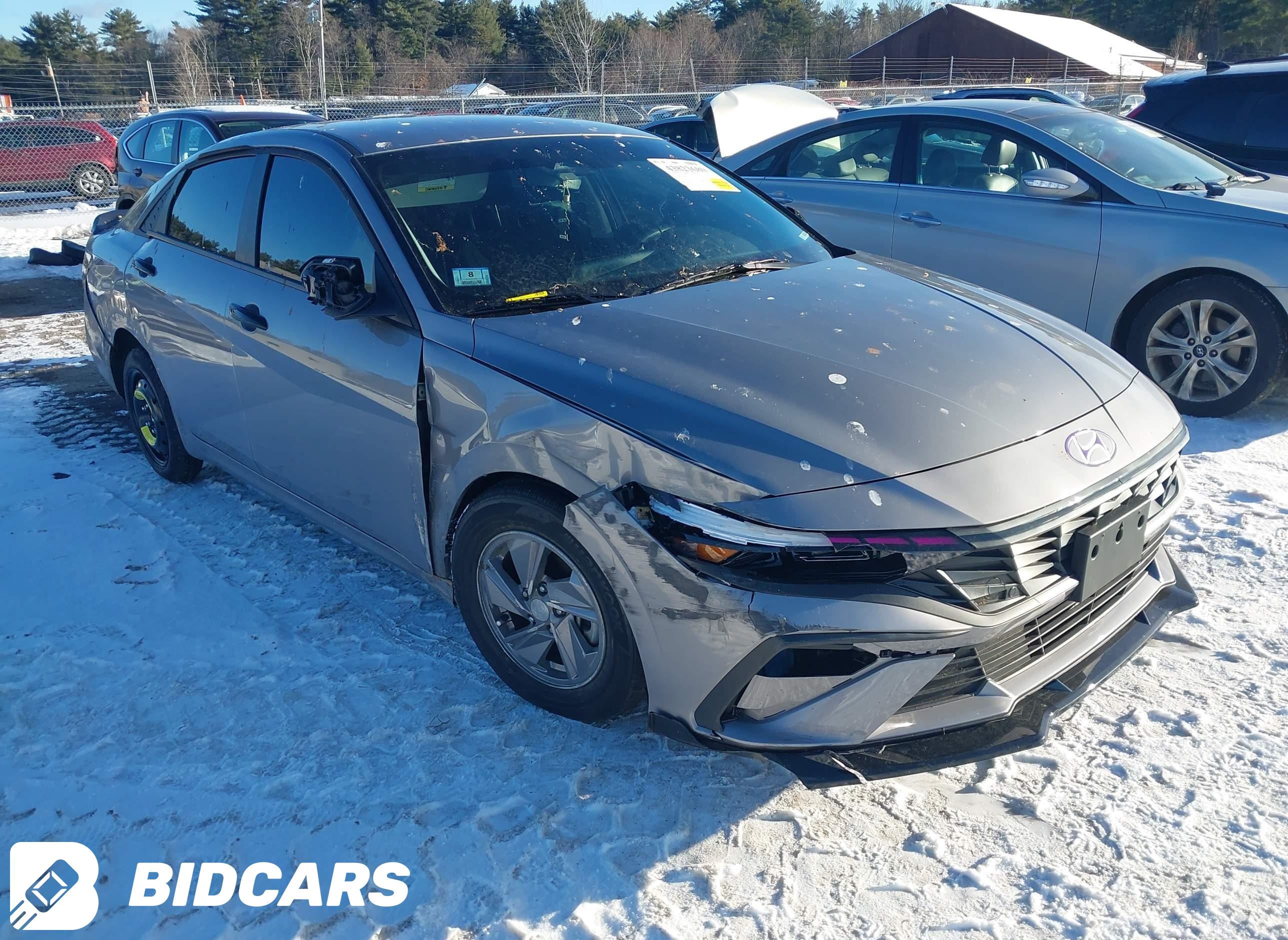 2025 Hyundai Elantra, SE