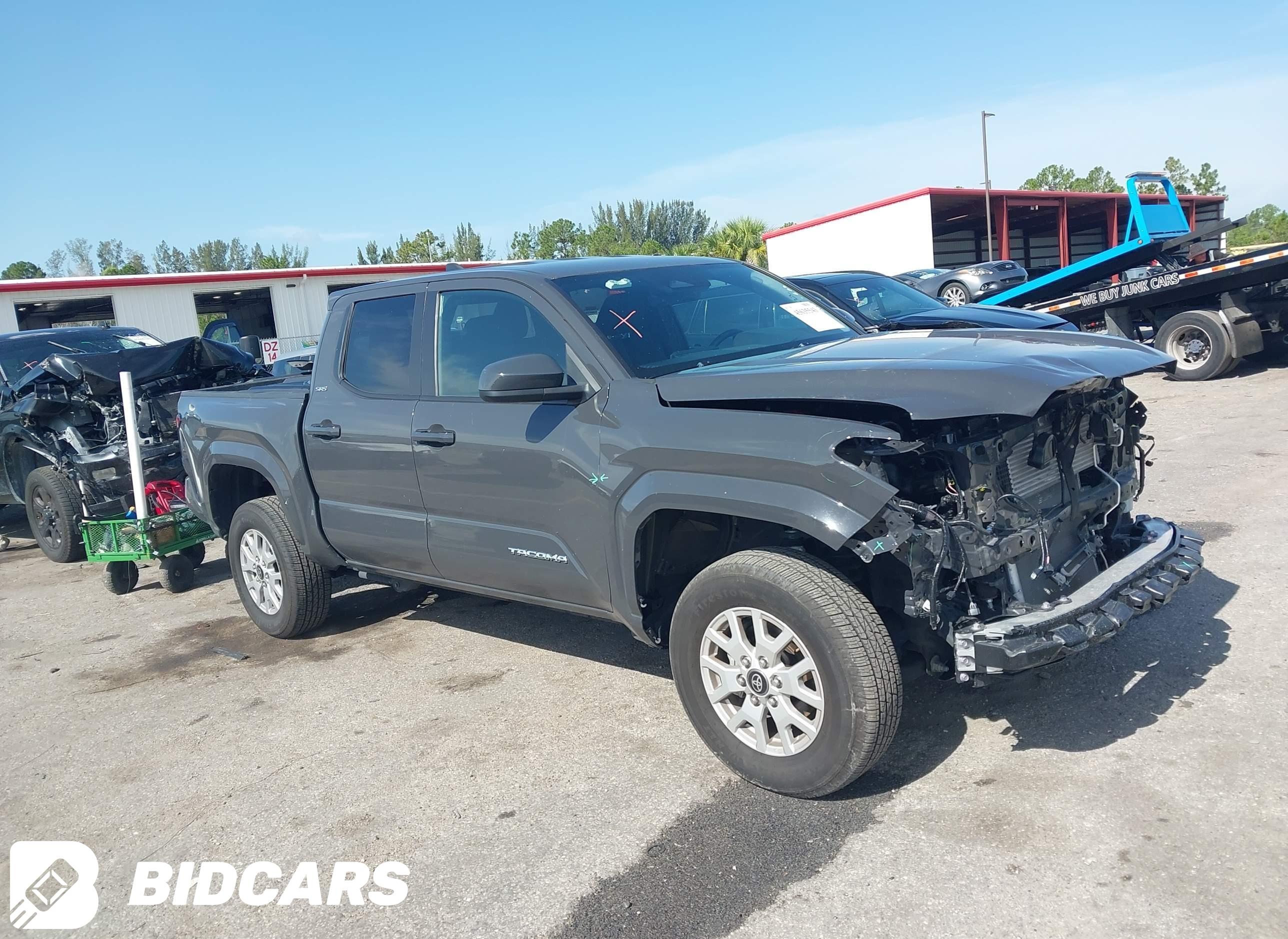 2025 Toyota Tacoma, SR5