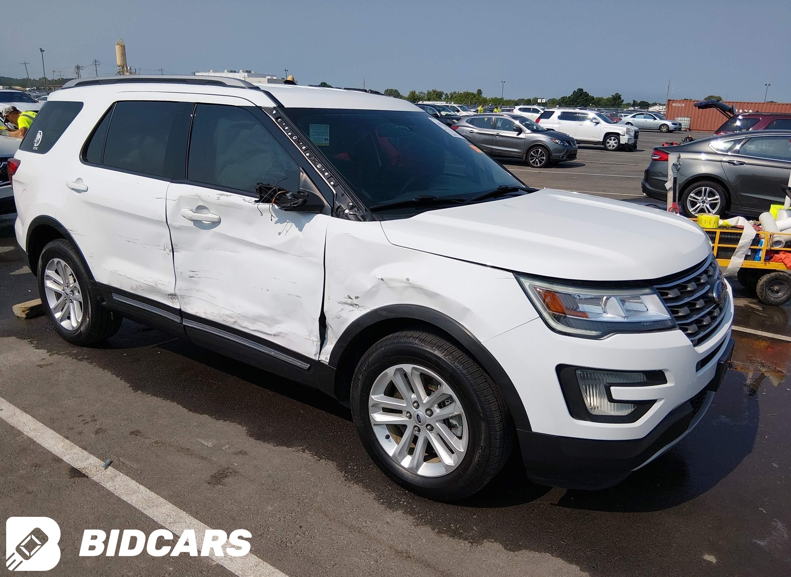 2017 Ford Explorer, Xlt