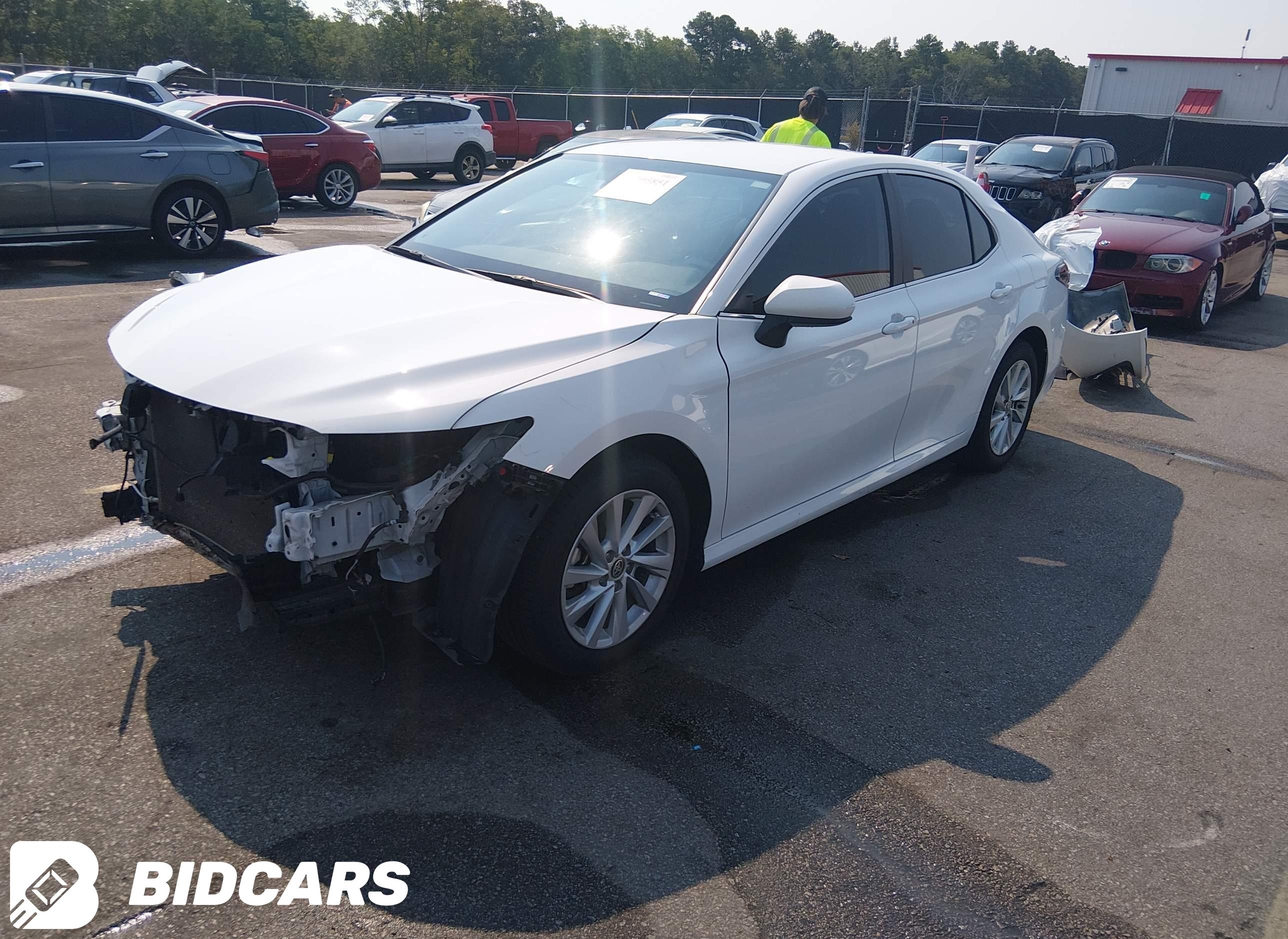 2024 Toyota Camry, LE