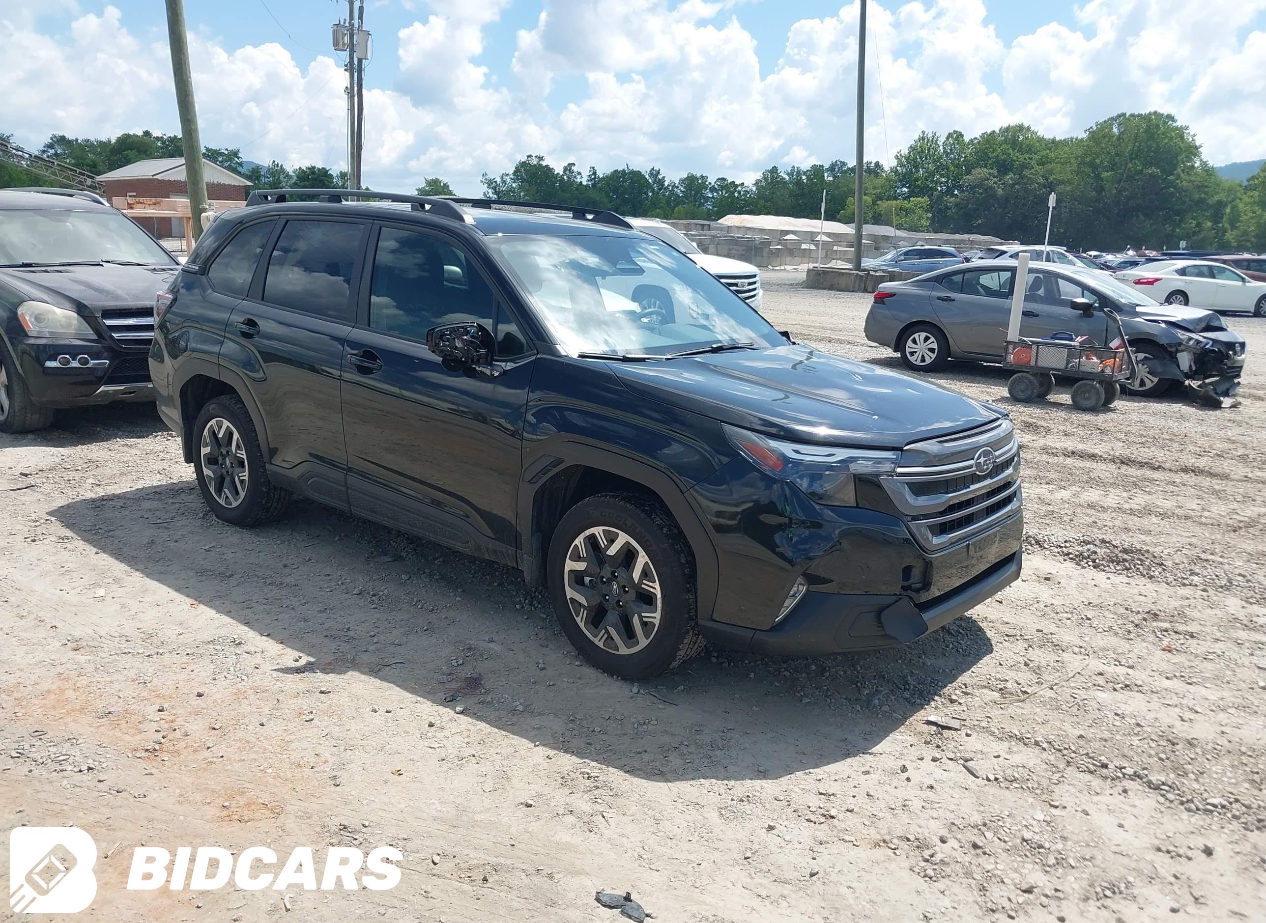 2025 Subaru Forester, Premium