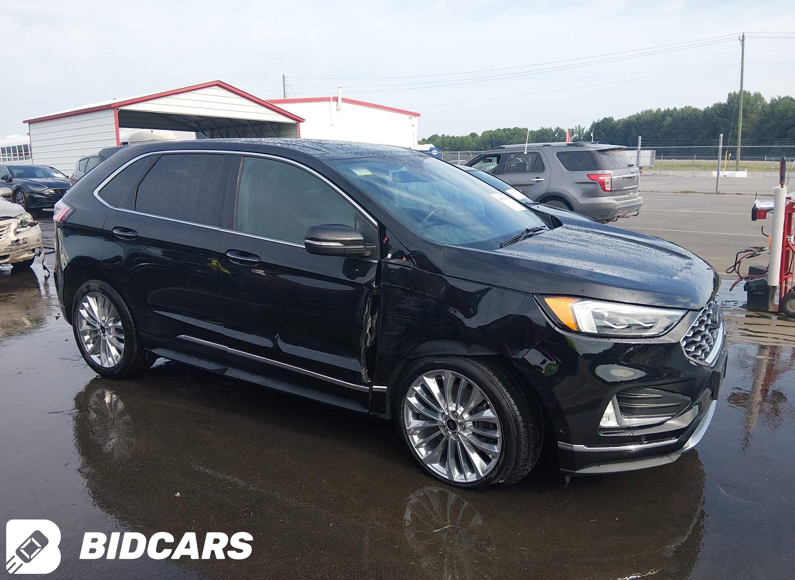 2022 Ford Edge, Titanium