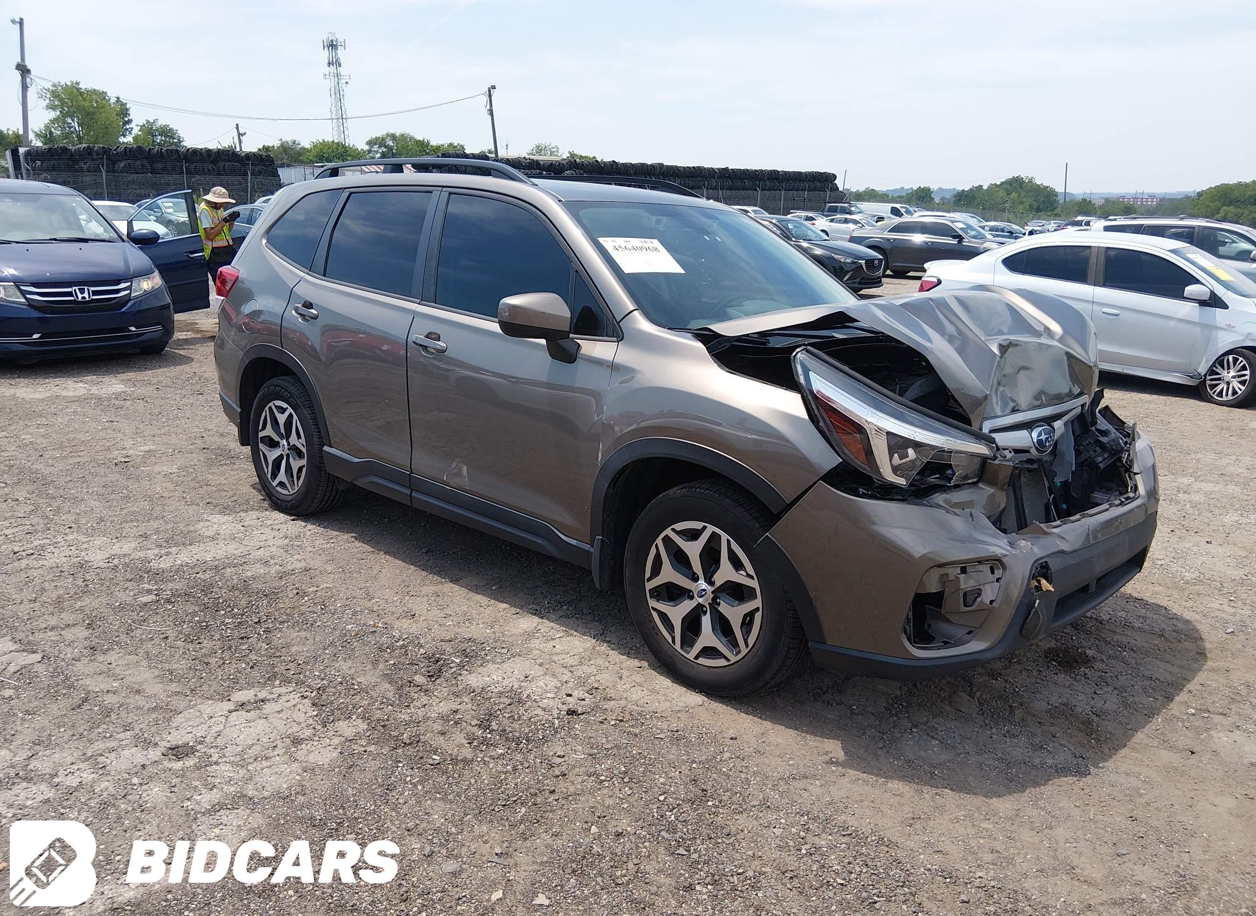 2020 Subaru Forester, Premium