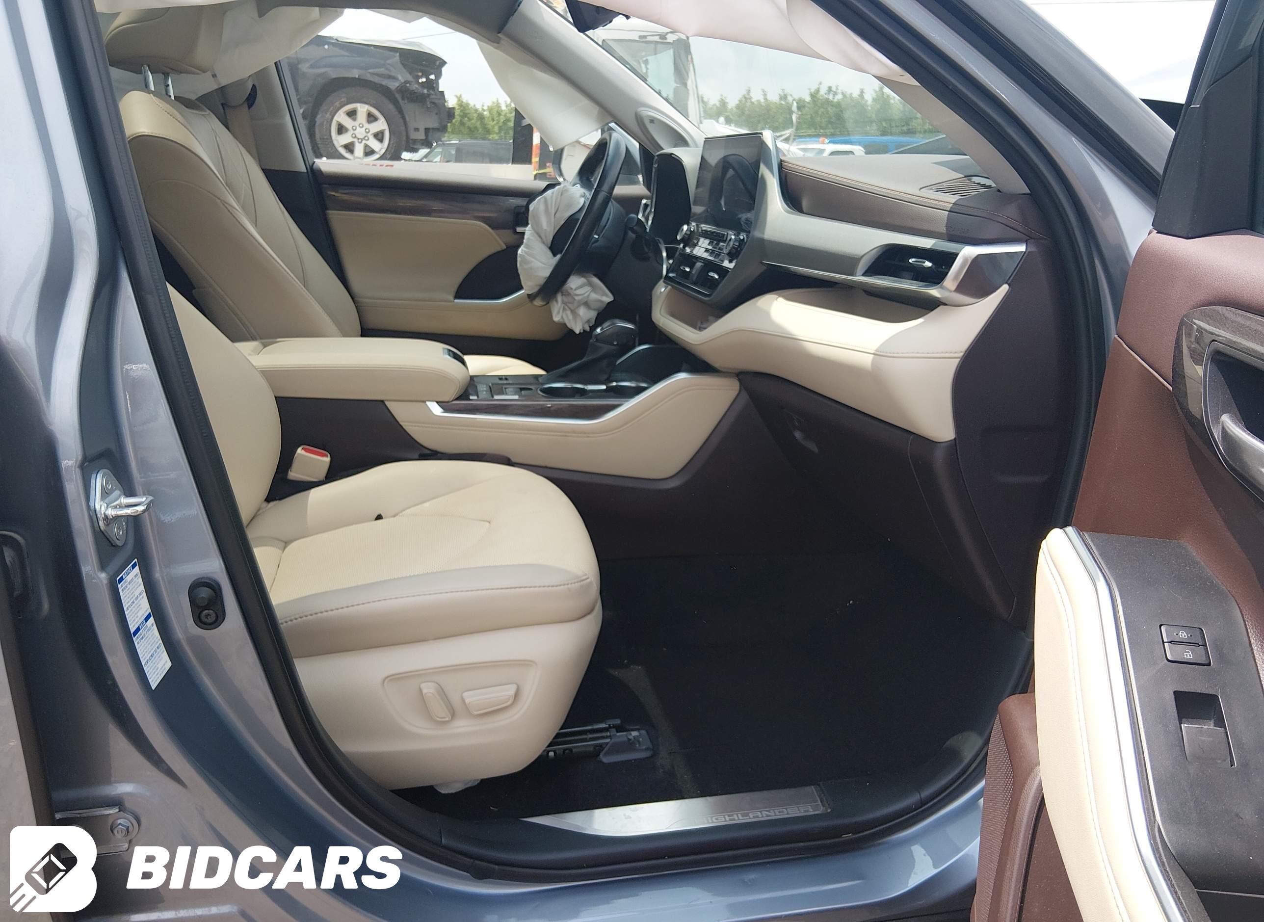 2021 Toyota Highlander, Hybri...