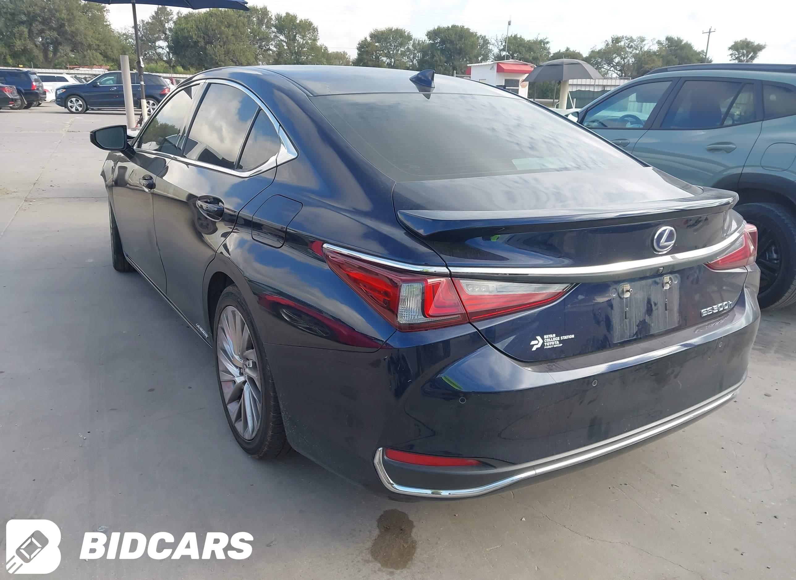 2021 Lexus ES, 300H Ultra Luxury