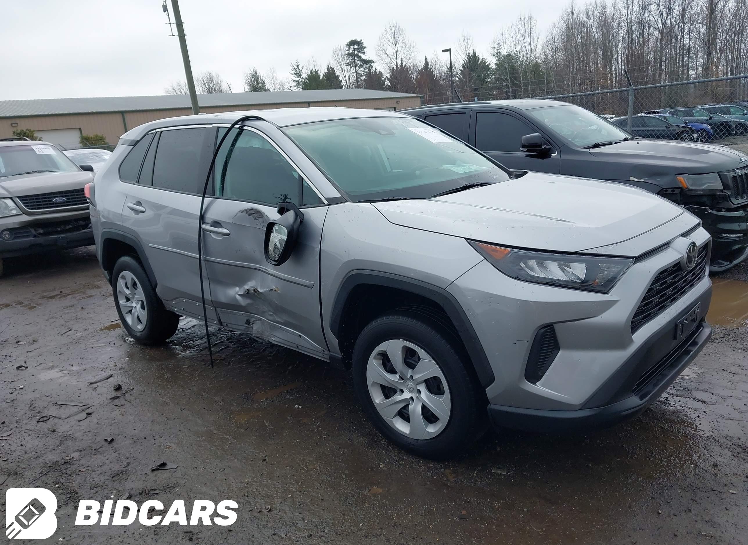 2022 Toyota RAV4, LE