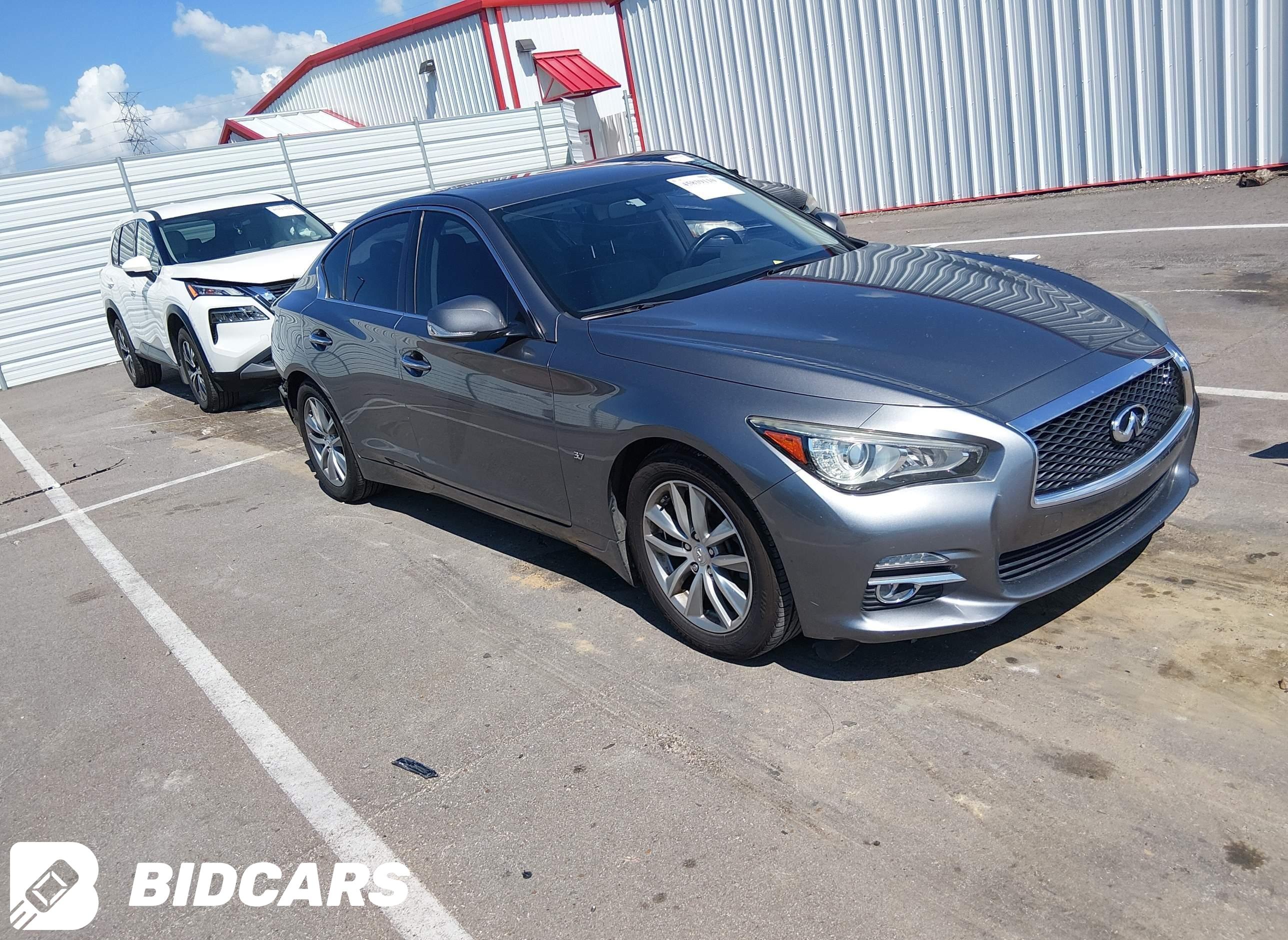 2015 Infiniti Q50