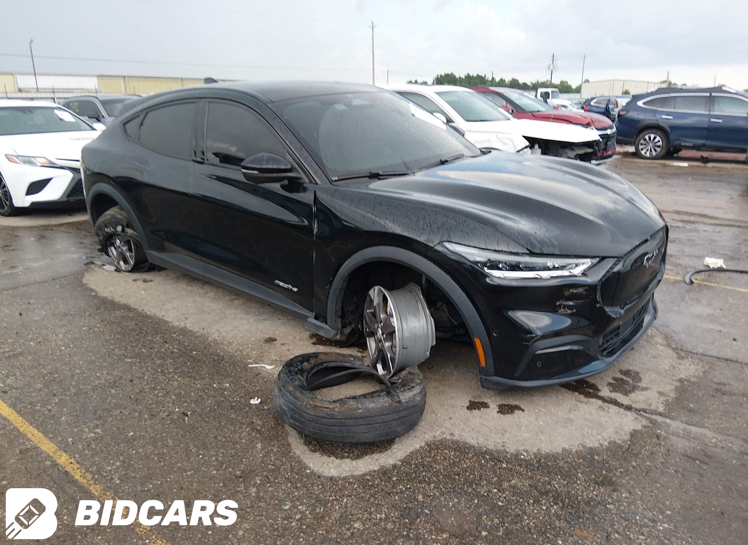 2023 Ford Mustang Mach-E, Select