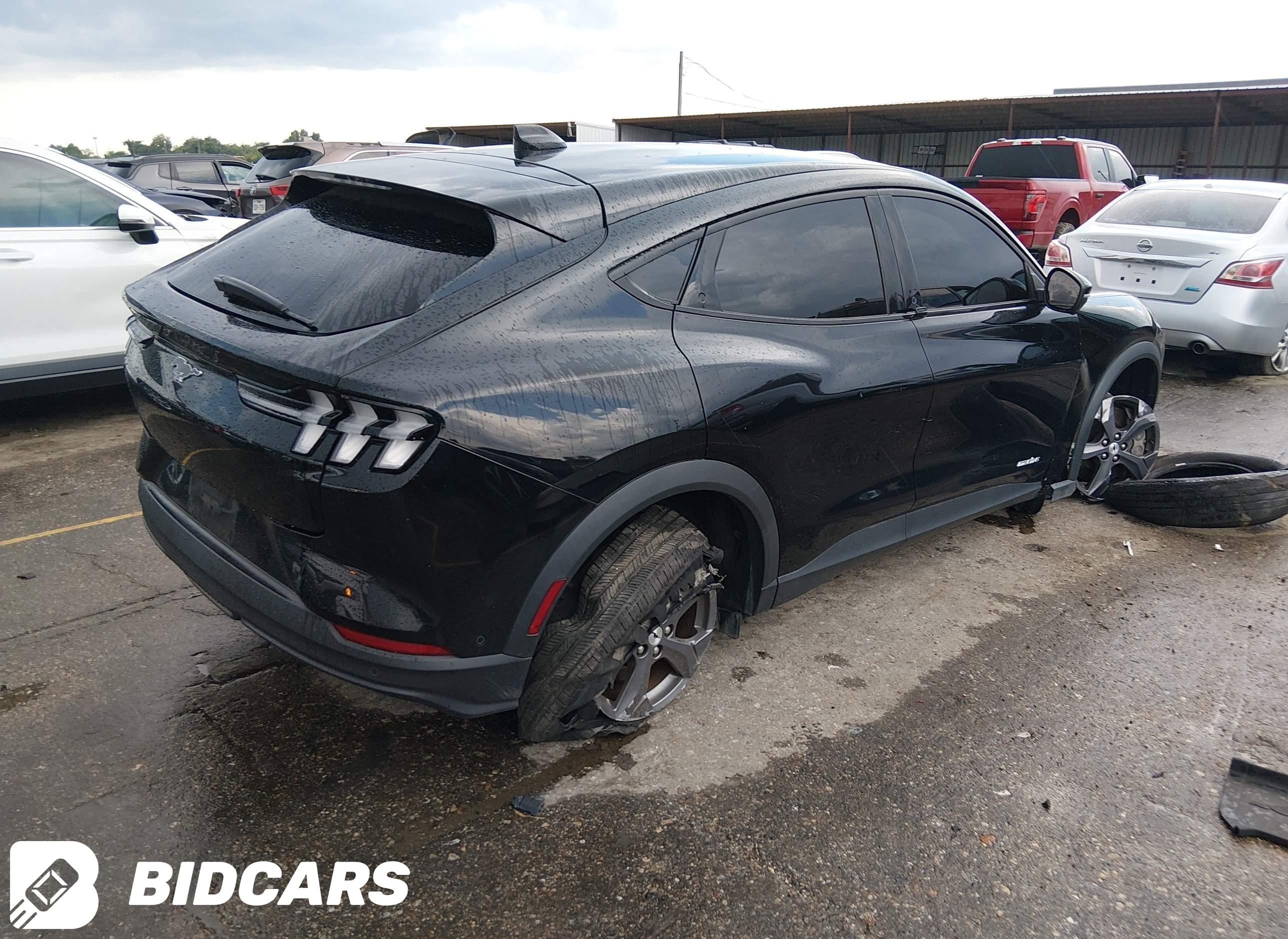 2023 Ford Mustang Mach-E, Select