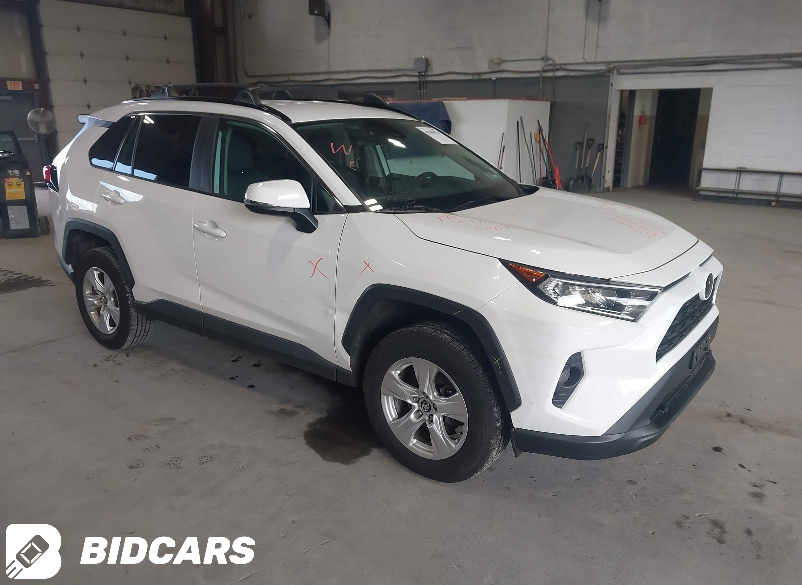 2020 Toyota RAV4, Xle