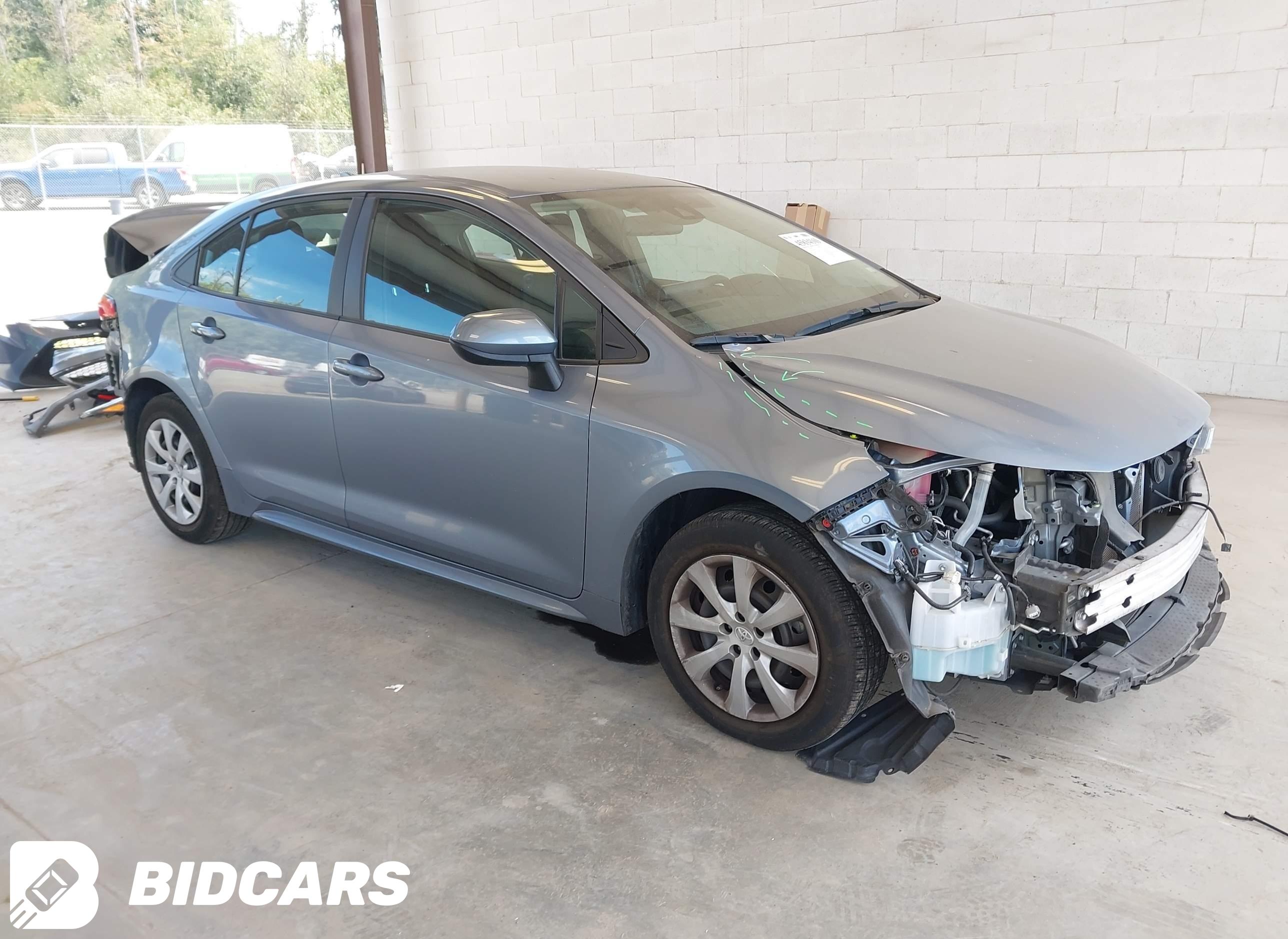 2022 Toyota Corolla, LE