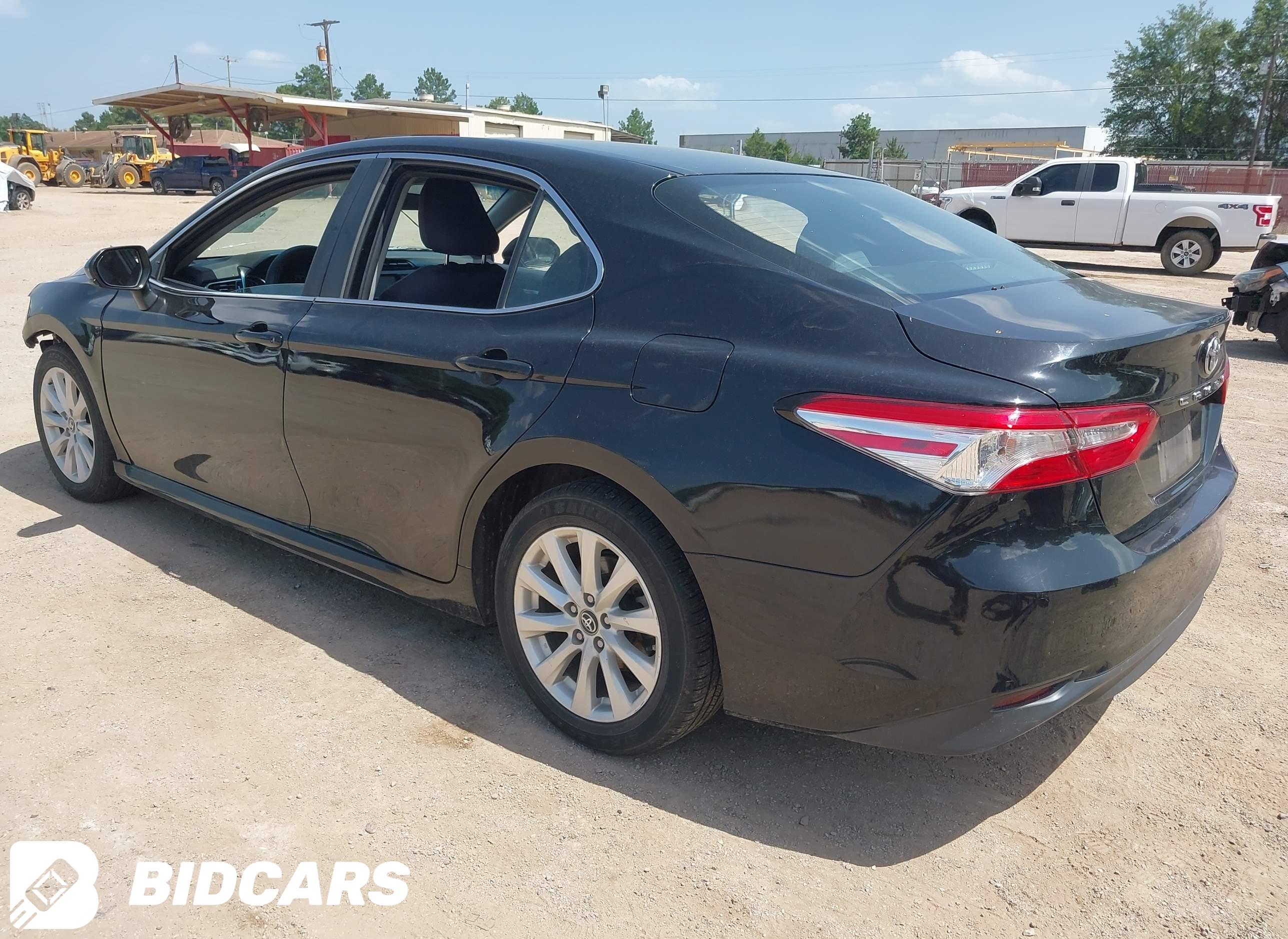 2018 Toyota Camry, LE